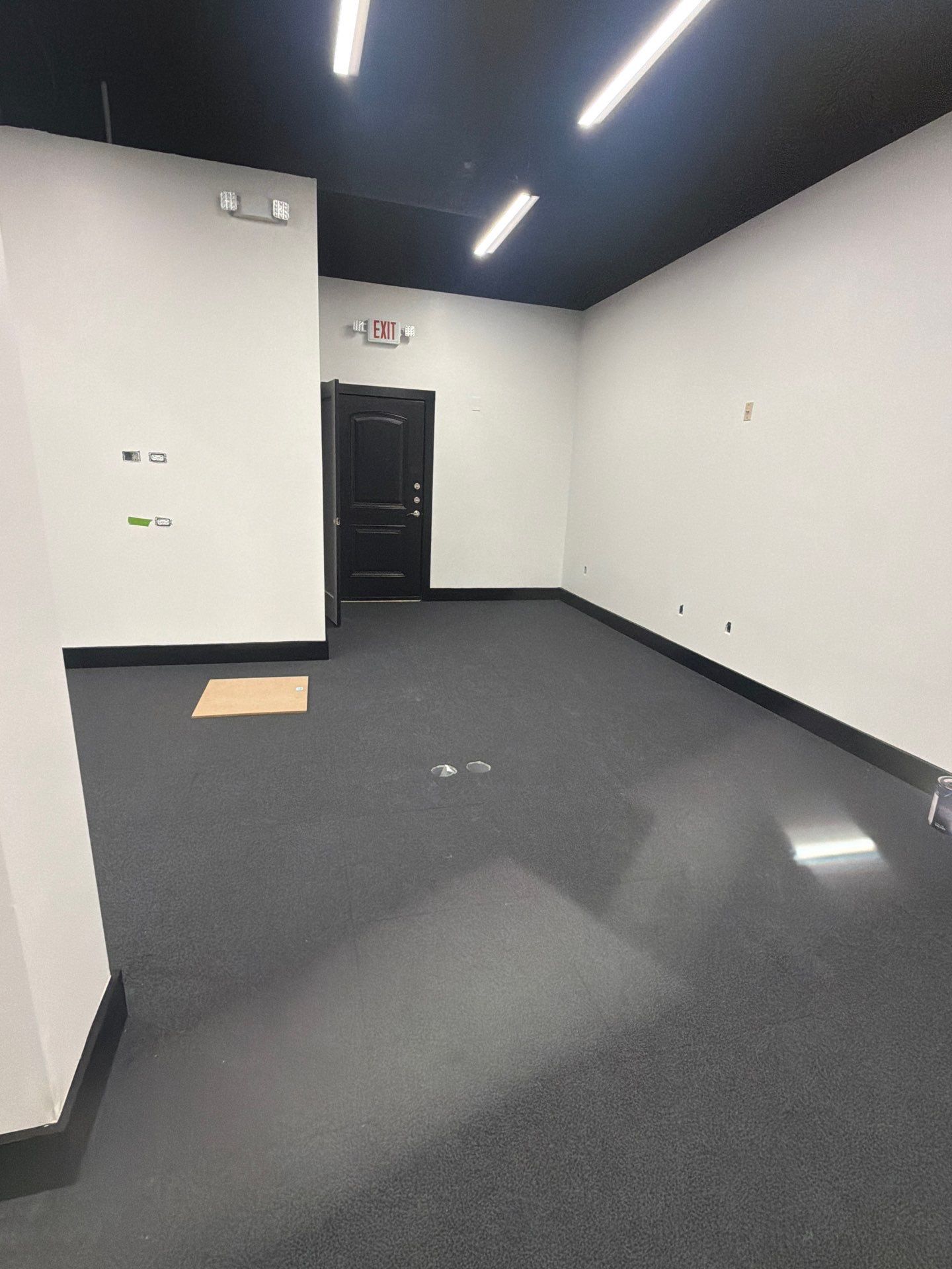 Commercial Retail Build Out for Verizon Mobile in Atlanta by Mark Allan Contracting