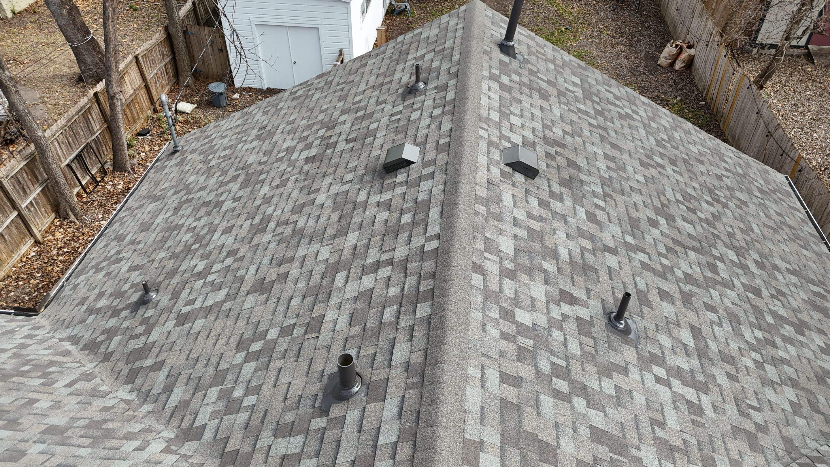 Driftwood - Owens Corning TruDefinition Duration by RoofsOnly.com