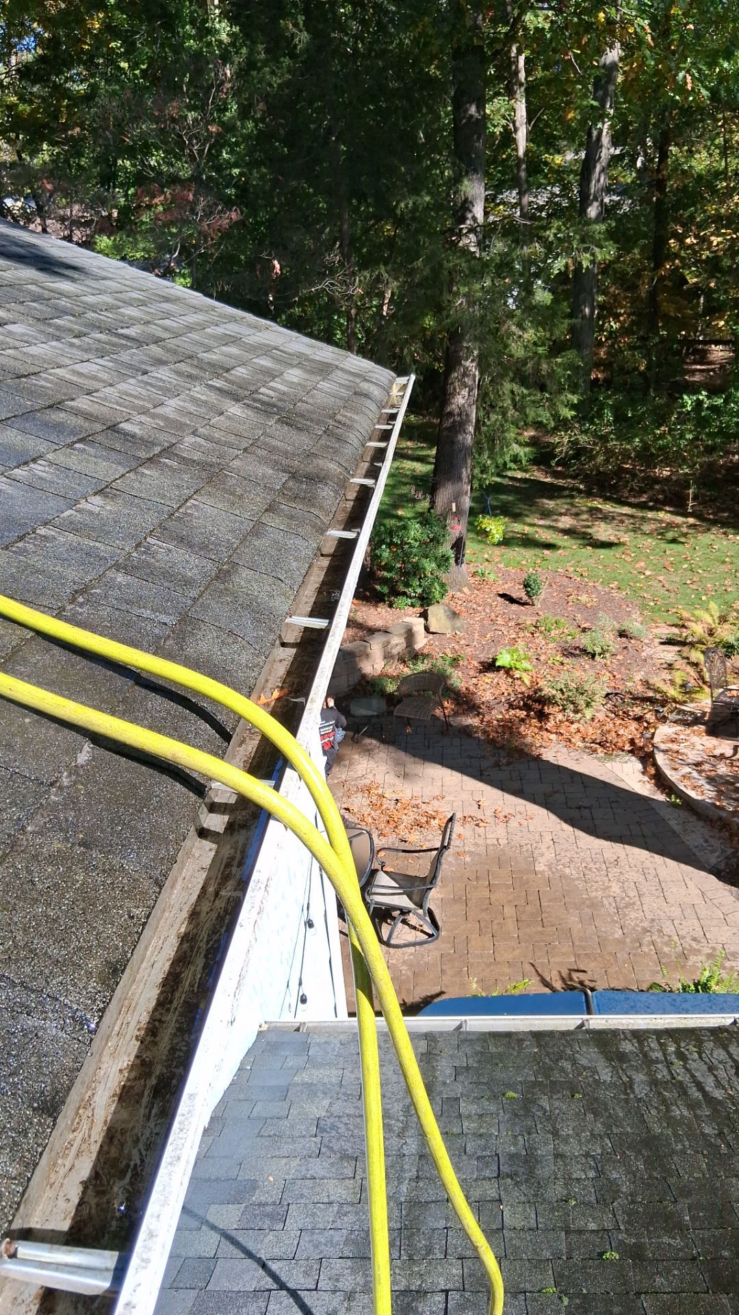 Gutter Cleaning in Wayne, NJ 07470 | Roof Valley & Leaf Removal by NJ Home Maintenance Services