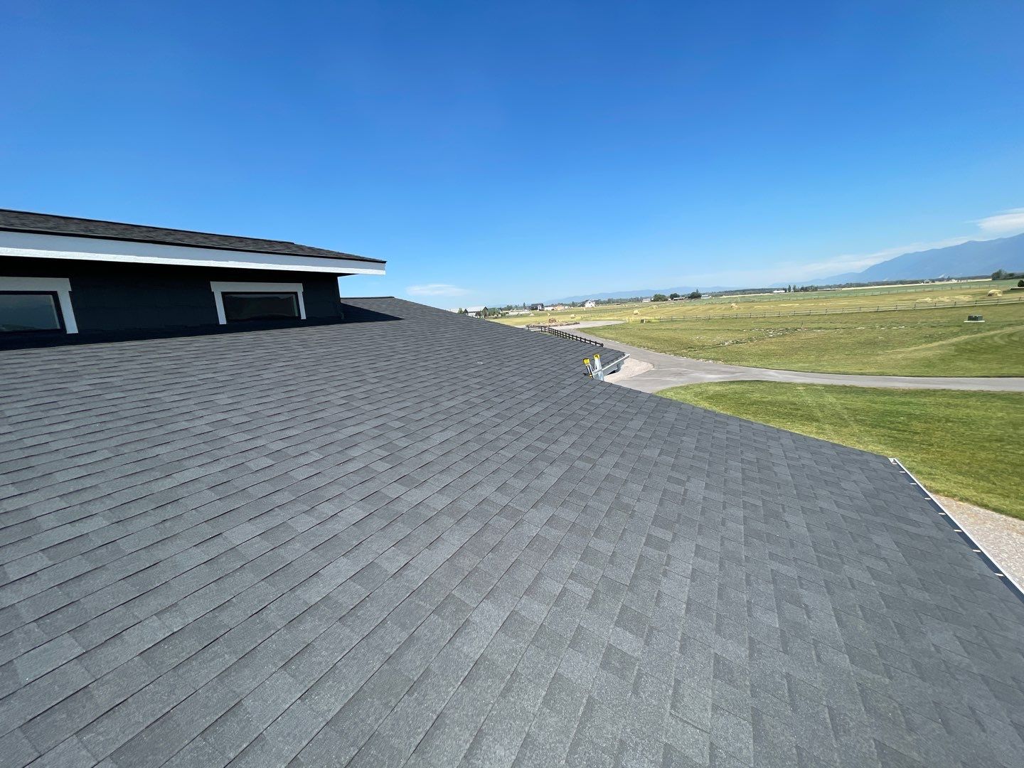 Owens Corning TruDefinition Duration - Onyx Black by Montana Roofing Solutions