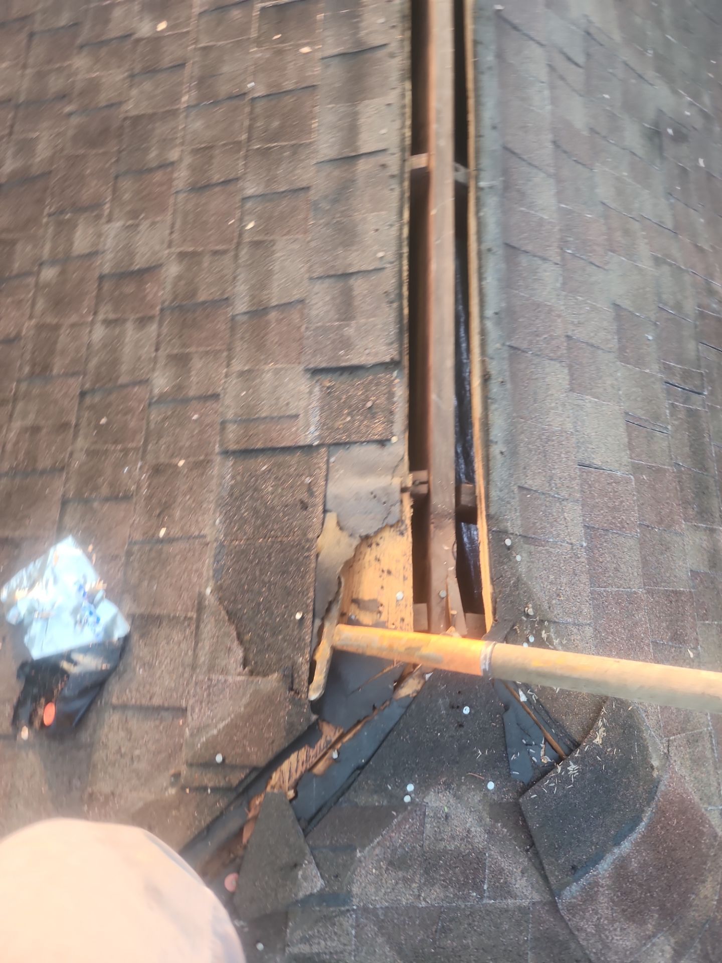 Residential Roofing Installation using Owen's Corning Duration (Lifetime) Shingles by Roof Repair Company