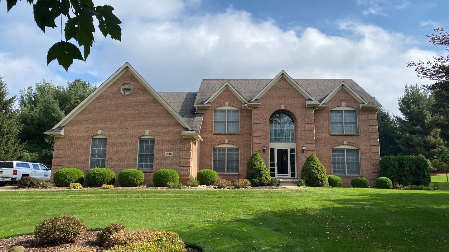 New Roof Installation - Private Residence  by Bloomfield Construction & Restoration