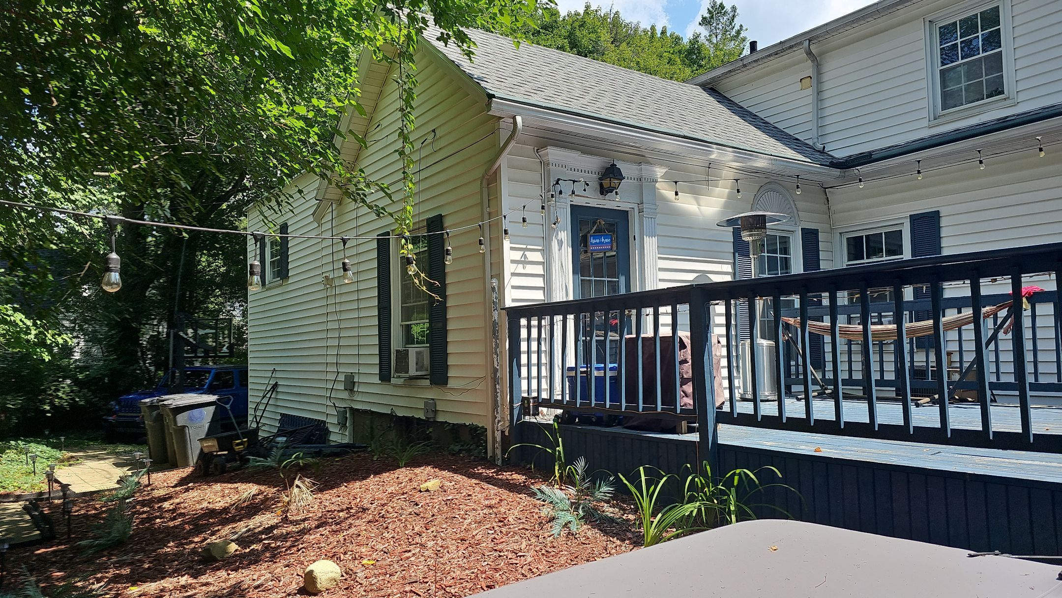 Norandex Cedar Knolls, Color: Jamestown Blue by Eagle Eye Roofing