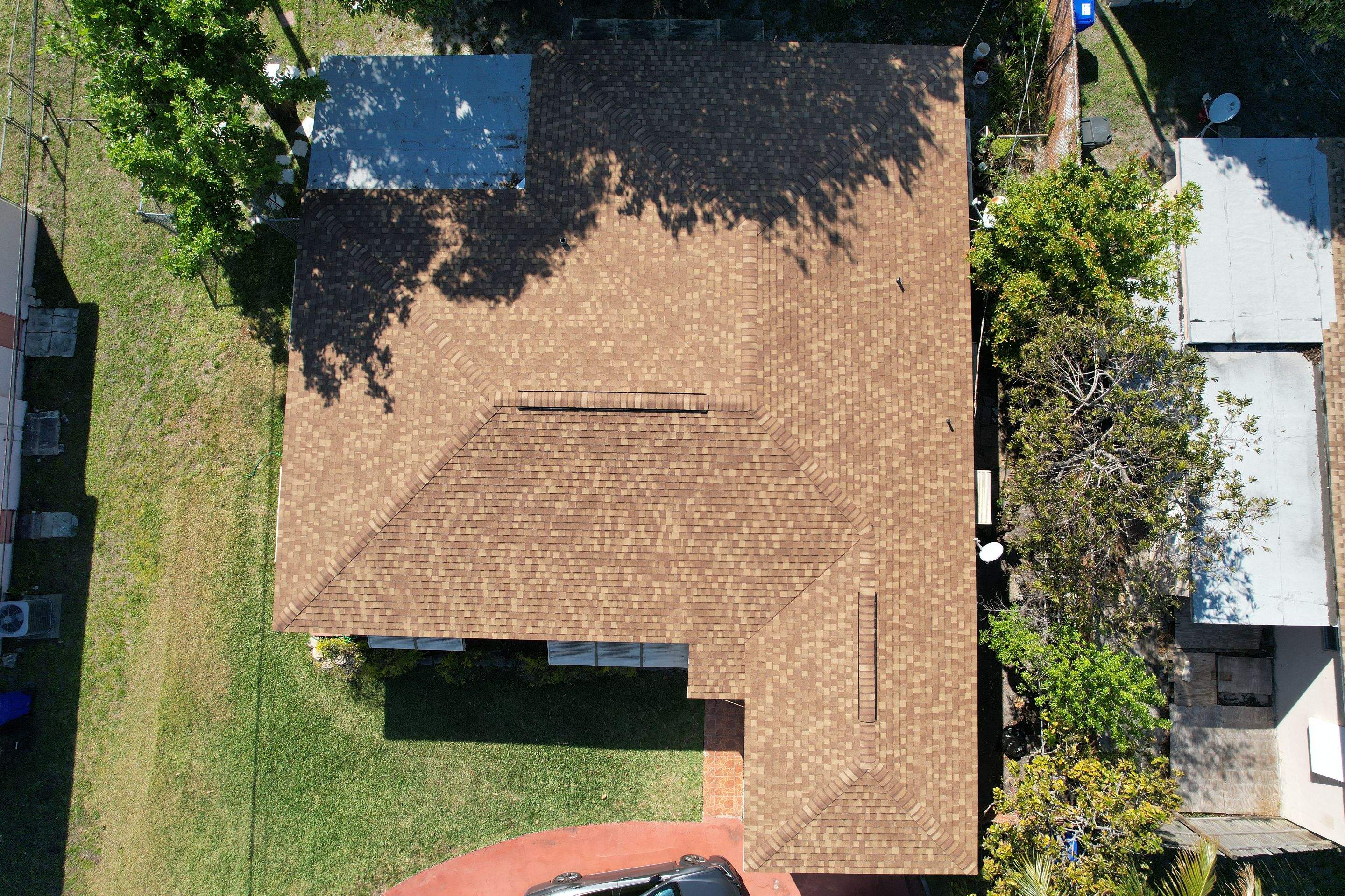 Shingles & Flat using CT Landmark Ar Resawn Shake by Roofing Recovery