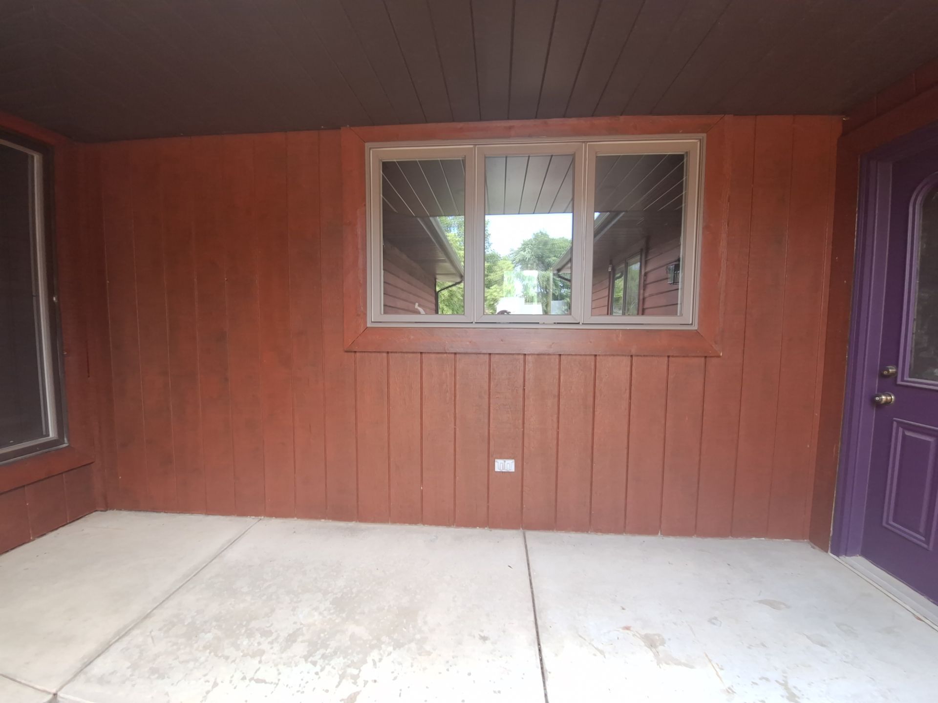 Front of home and garage staining by Gordon Painting