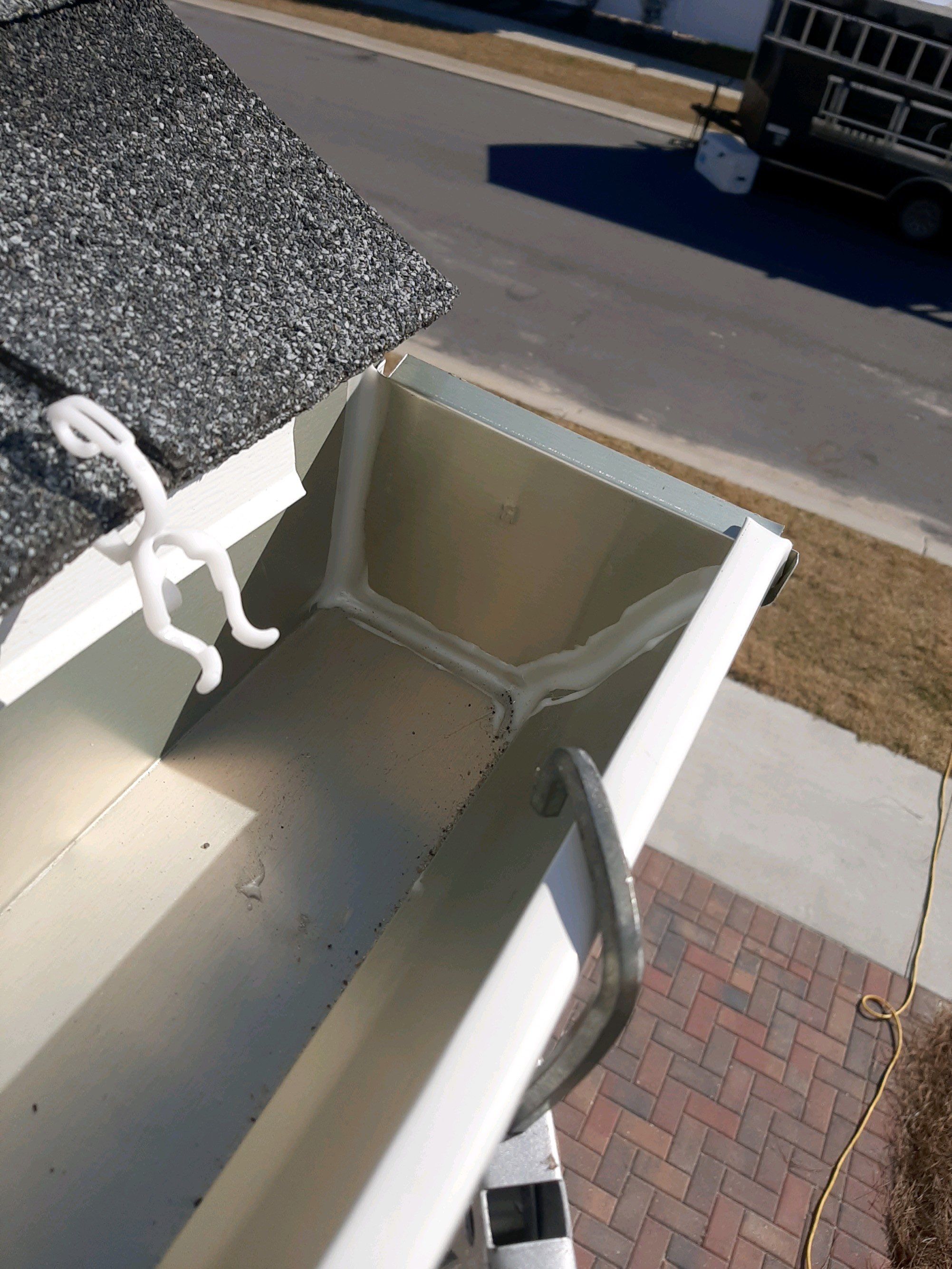 Gutter Installation Using 6 Inch K-Style Seamless Gutters by Gutter Professors