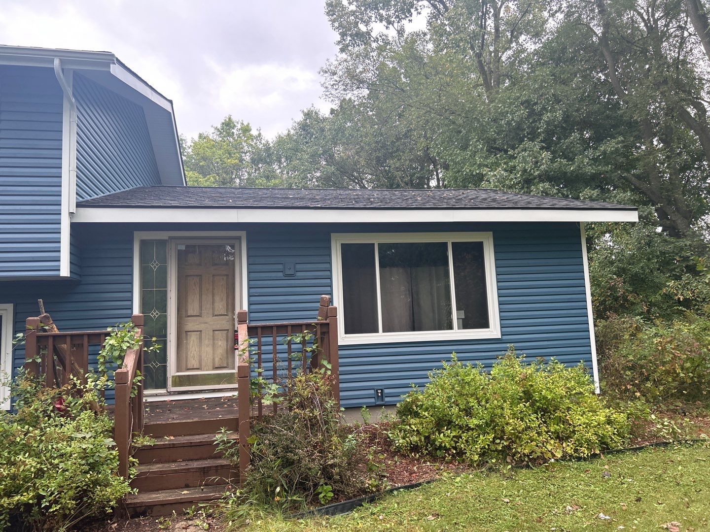 Siding Replacement using Alside D4 1/2" Dutchlap by 180 Contractors