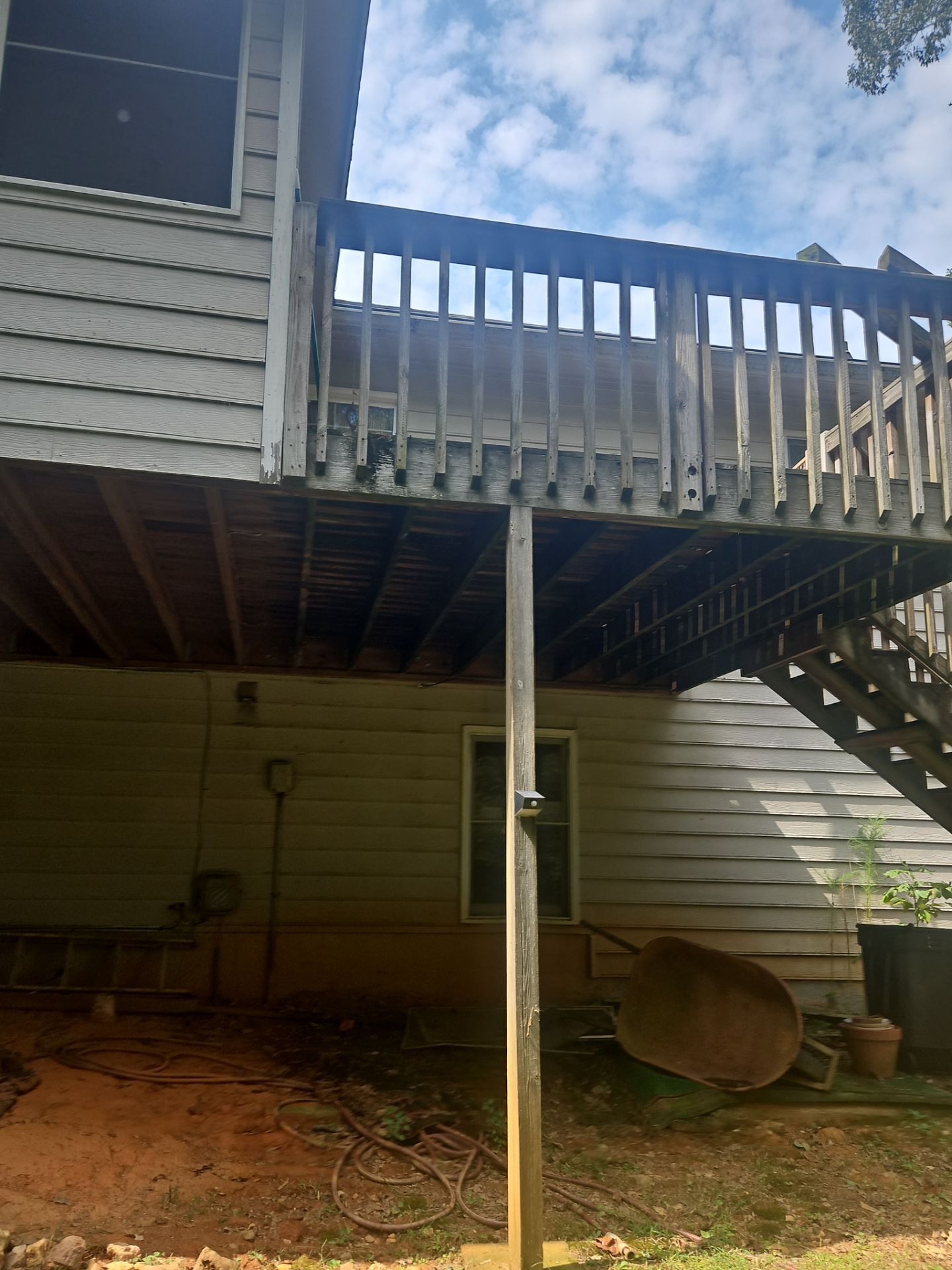 Deck Installation using Deckorators Summit Series Decking by Nelson Exteriors 