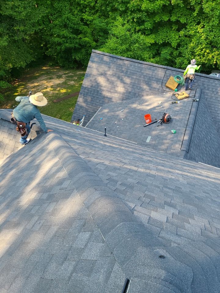 Clifton - CertainTeed Landmark Charcoal Black by RM Banning, Inc.