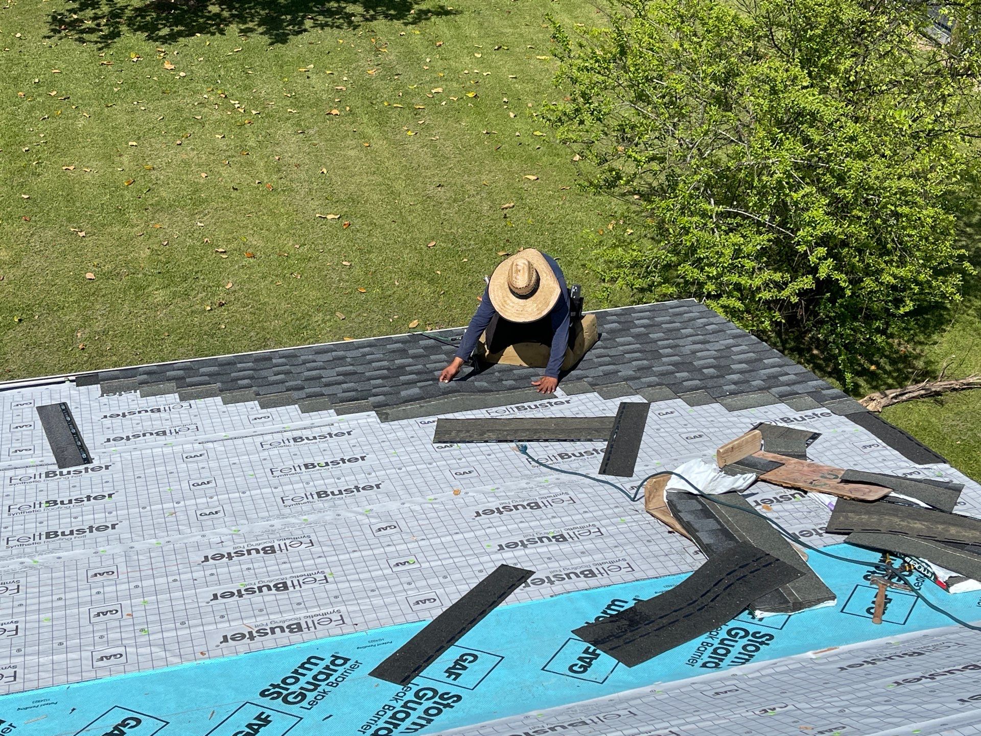 Residential Roofing Installation using GAF Timberline HDZ Charcoal by Undersun Roofing 