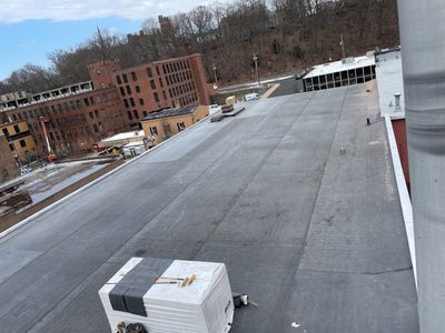 Commercial Roofing Installation using EPDM