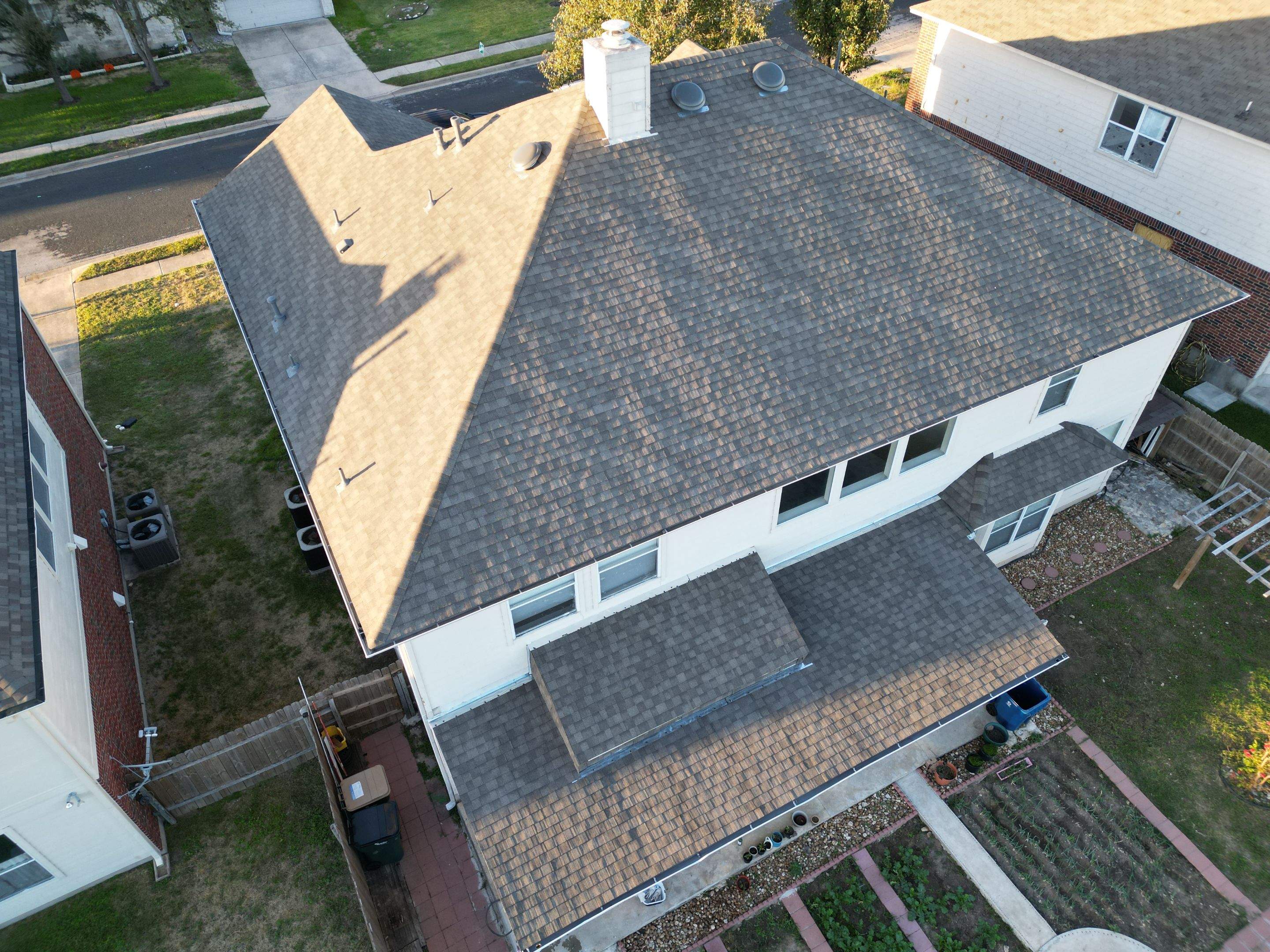 Weathered Wood - Iko Cambridge by RoofsOnly.com