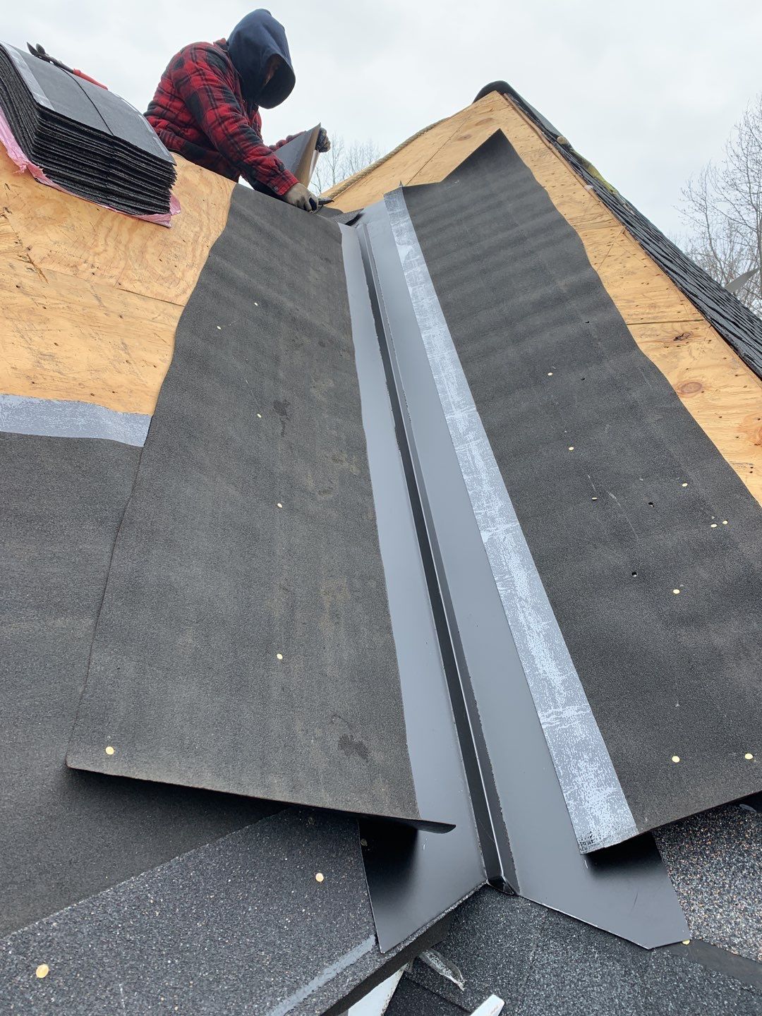 Residential Roofing Installation using Owens Corning TruDefinition Onyx Black by A Plus Exterior