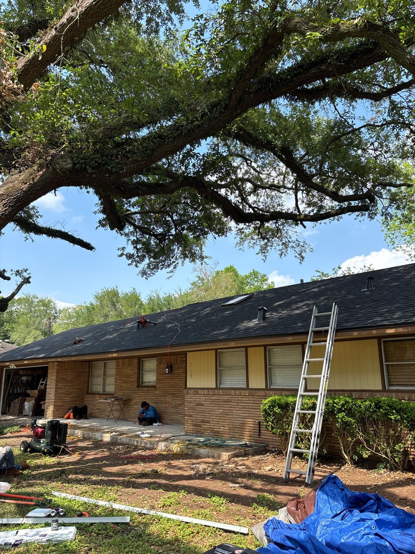 Roof Replacement Sugarland by Roof Repair Company