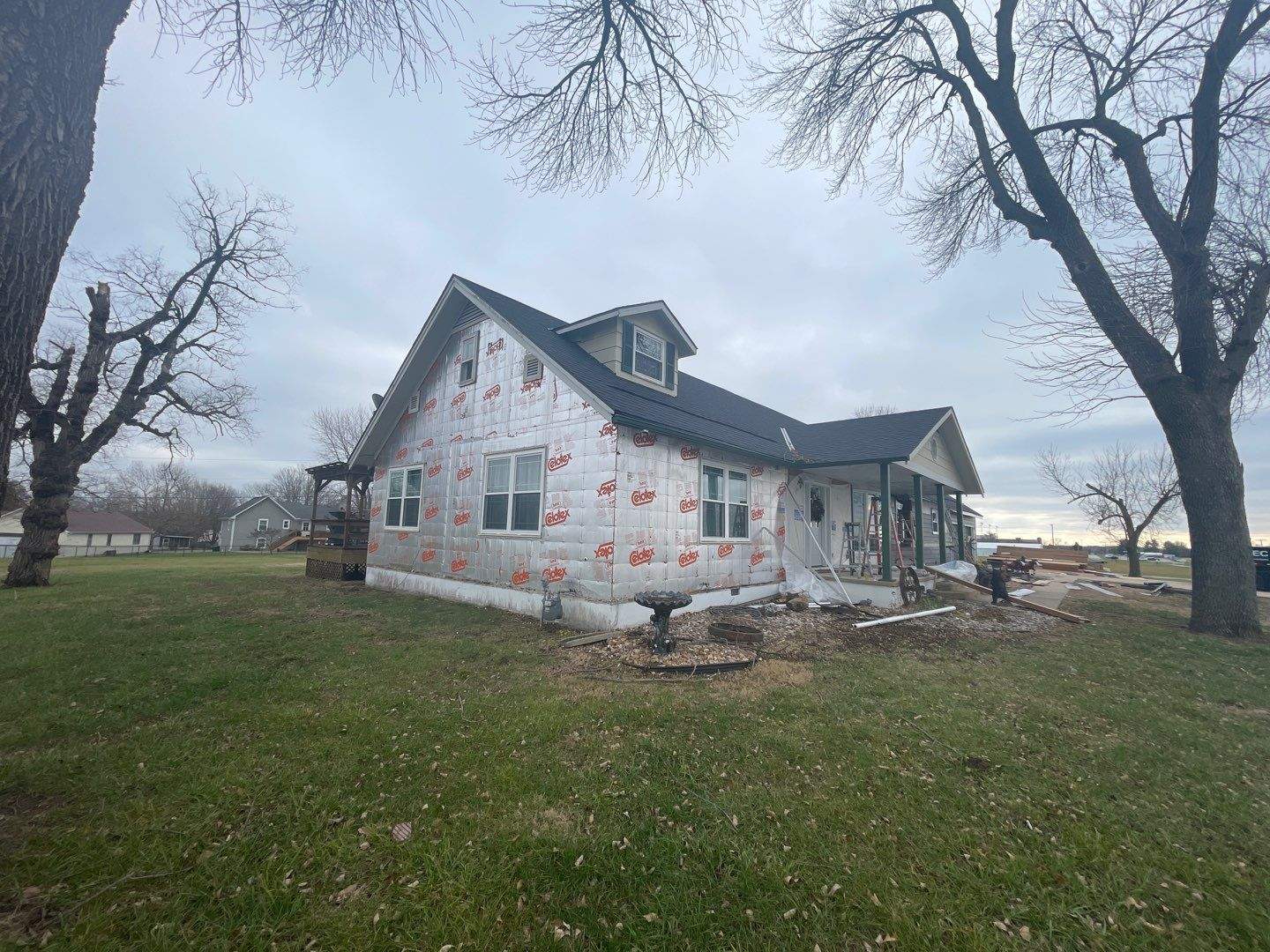 Siding Installation using Craneboard D7 by EEC Windows, Siding & Roofing