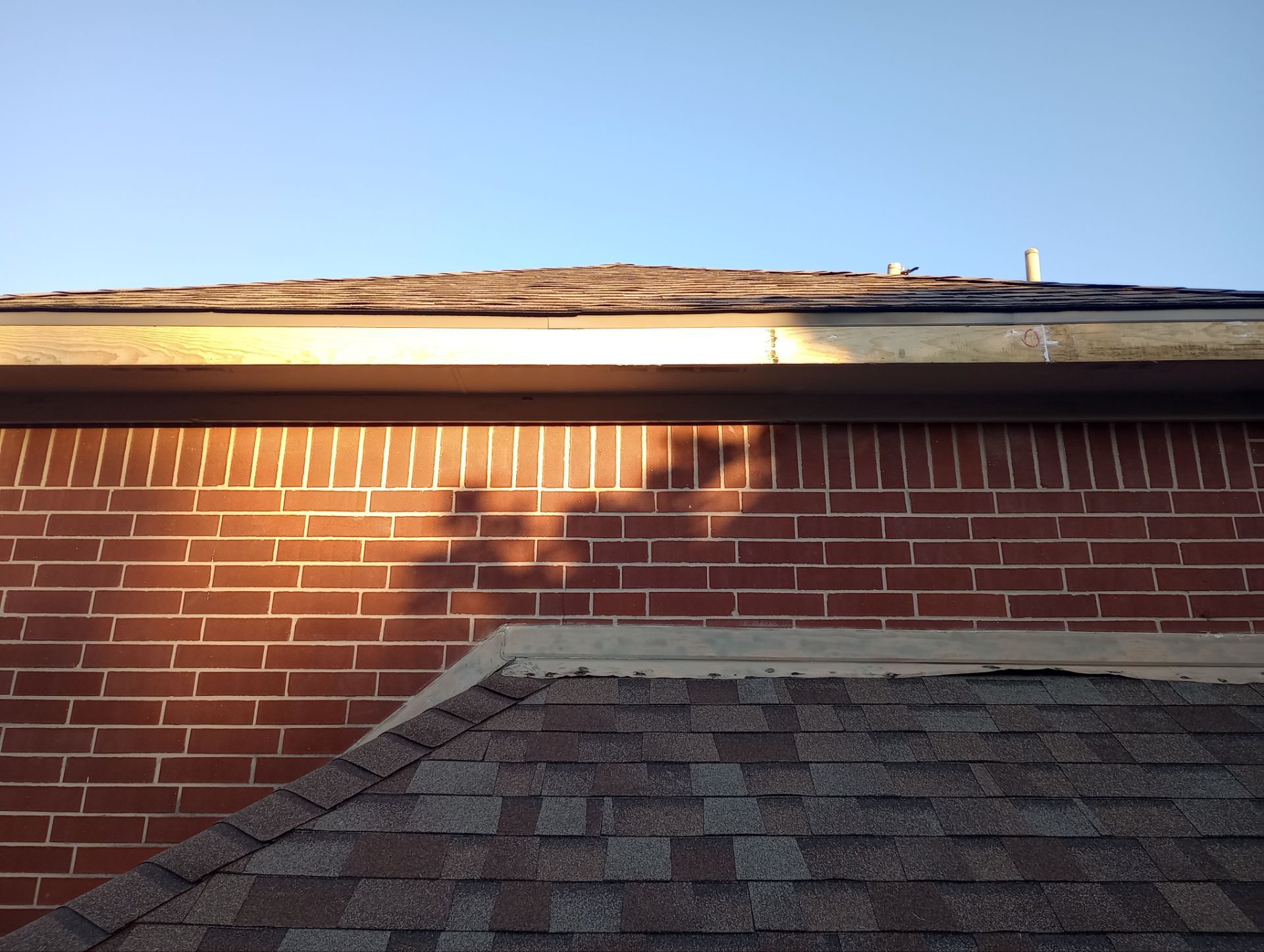 Residential Roofing Installation using Owen's Corning Duration (Lifetime) Shingles by Roof Repair Company