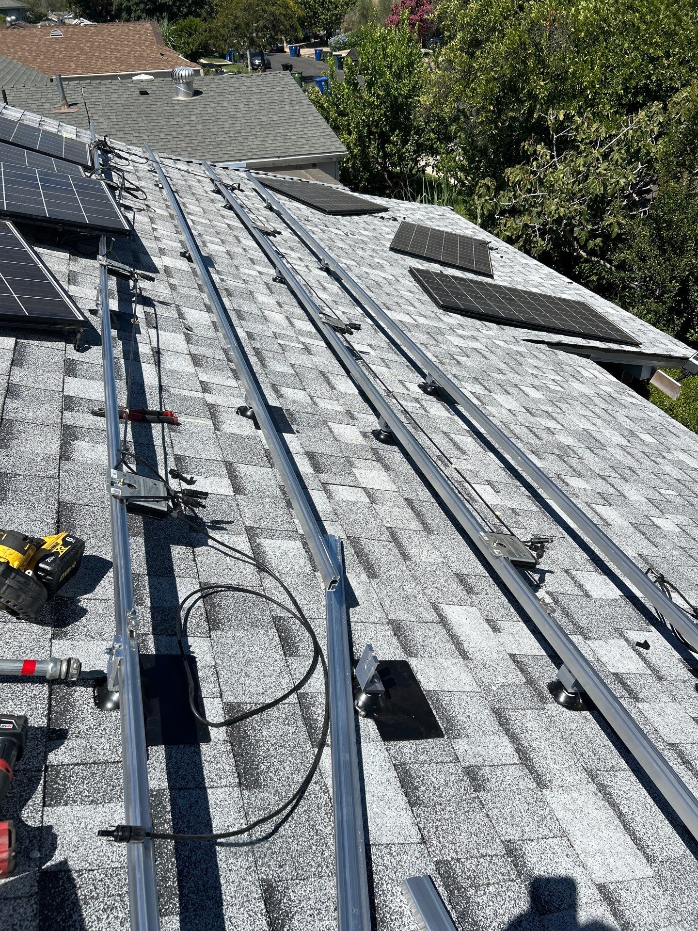 17530 Cohasset St Van Nuys by Solar Discovery