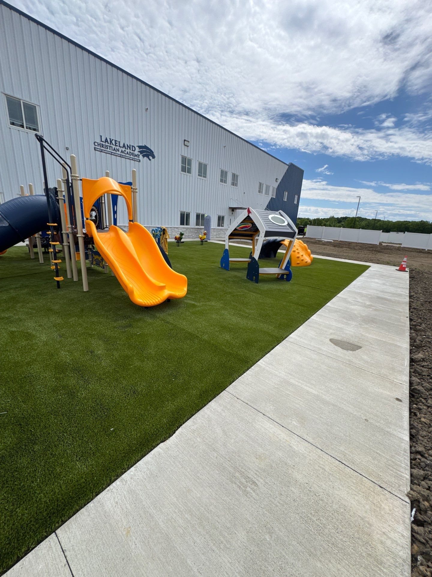 Lakeland Christian Elementary by ForeverLawn NEIN/INDY