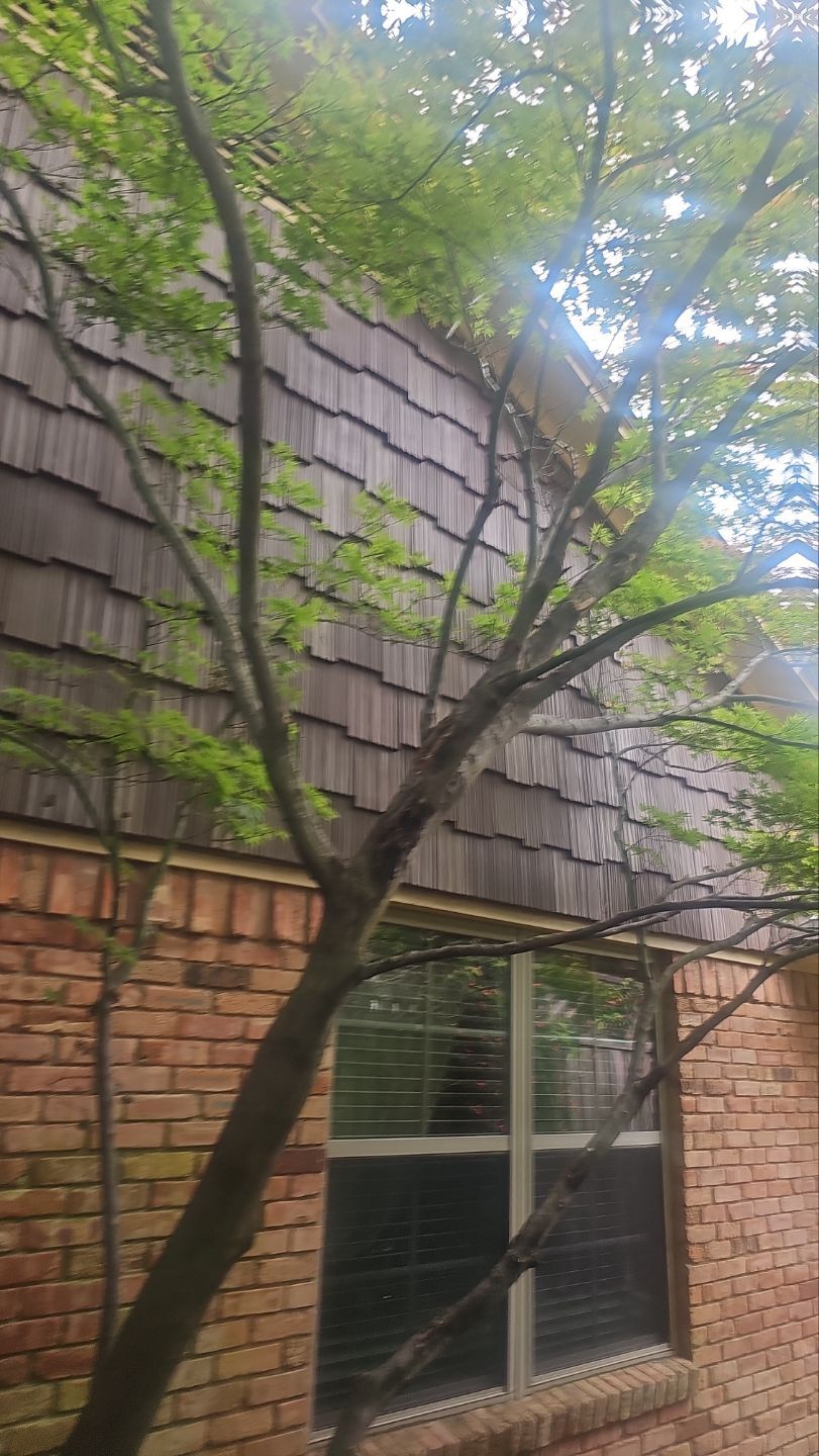 Gable Ends in Lake Highlands - DaVinci Shakes by Bert Roofing Inc