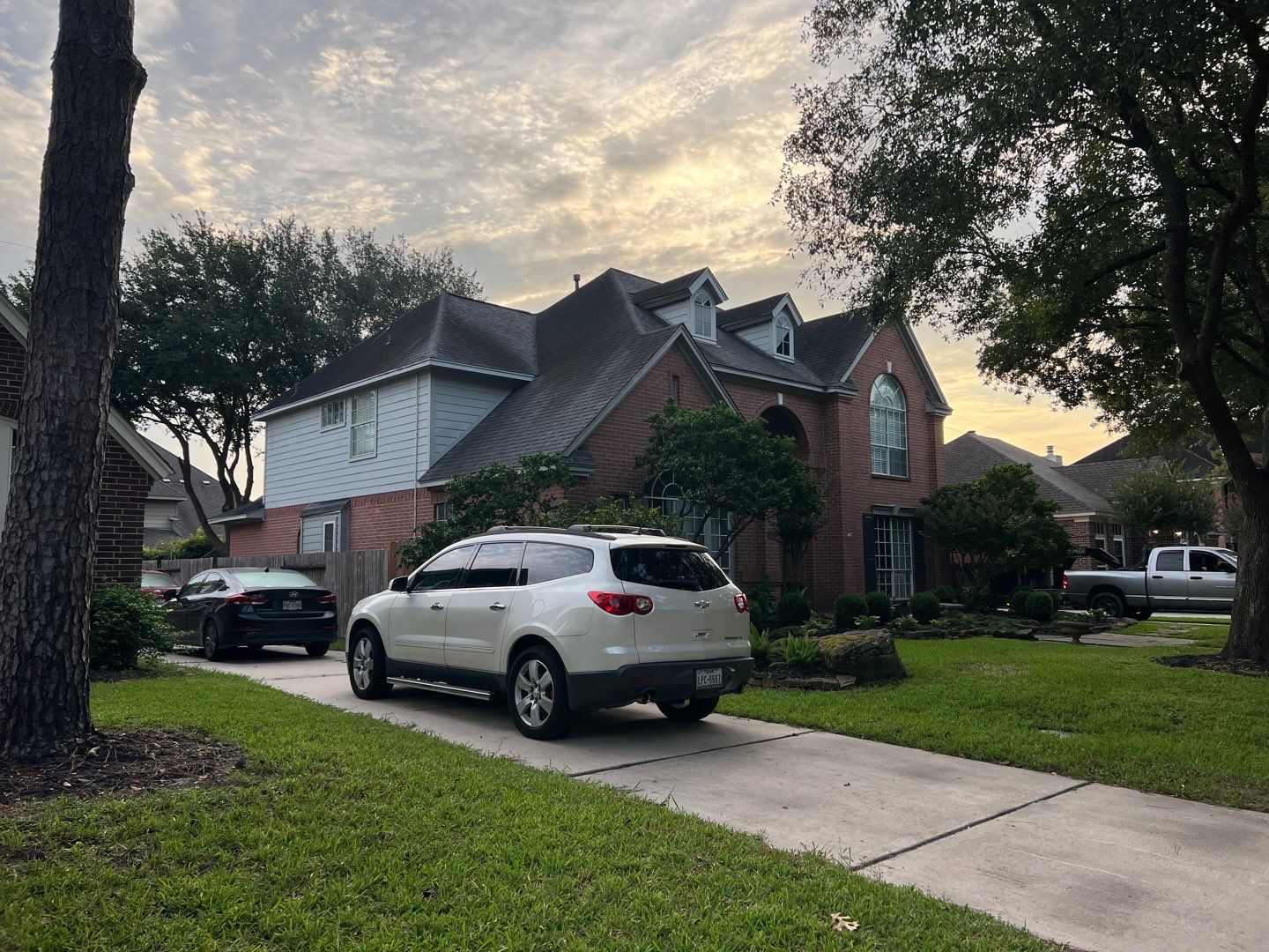 OC Duration Estate Gray by HHH Roofing & Construction