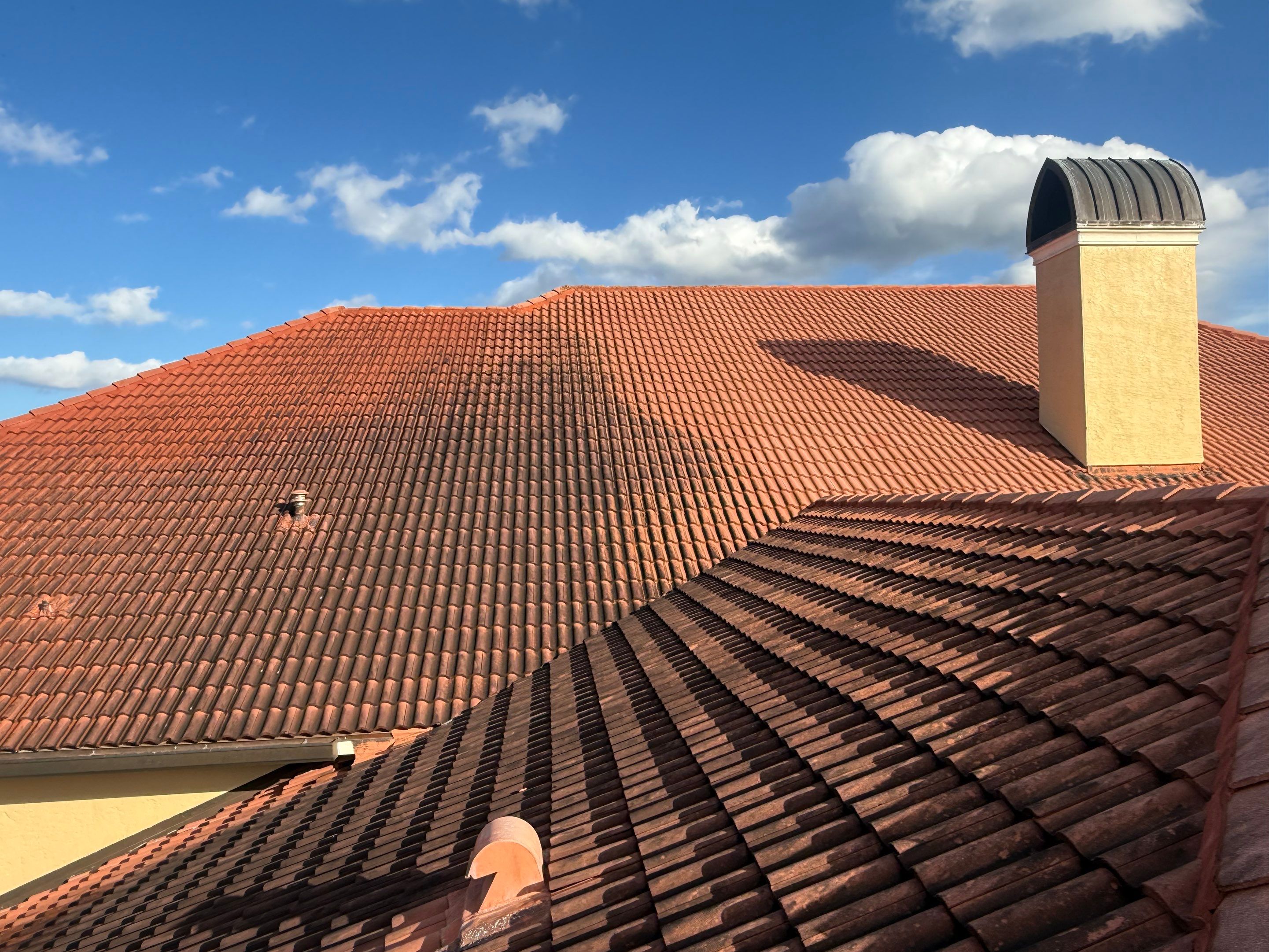 Roof and Exterior Cleaning at Ocala Family Compound by Infinite Exteriors LLC