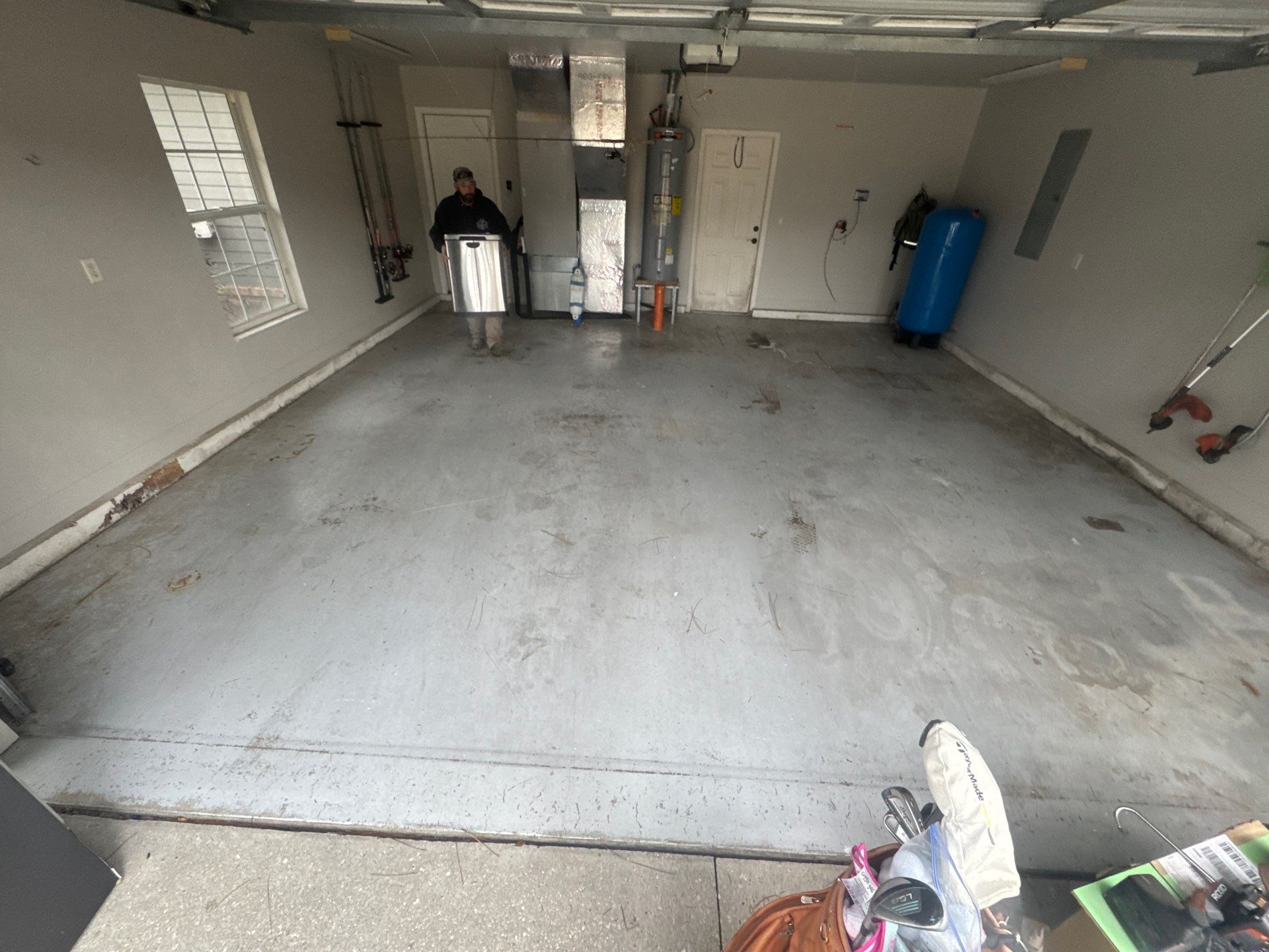 Garage in High Springs, FL in Domino by Cross Creek Concrete Coatings
