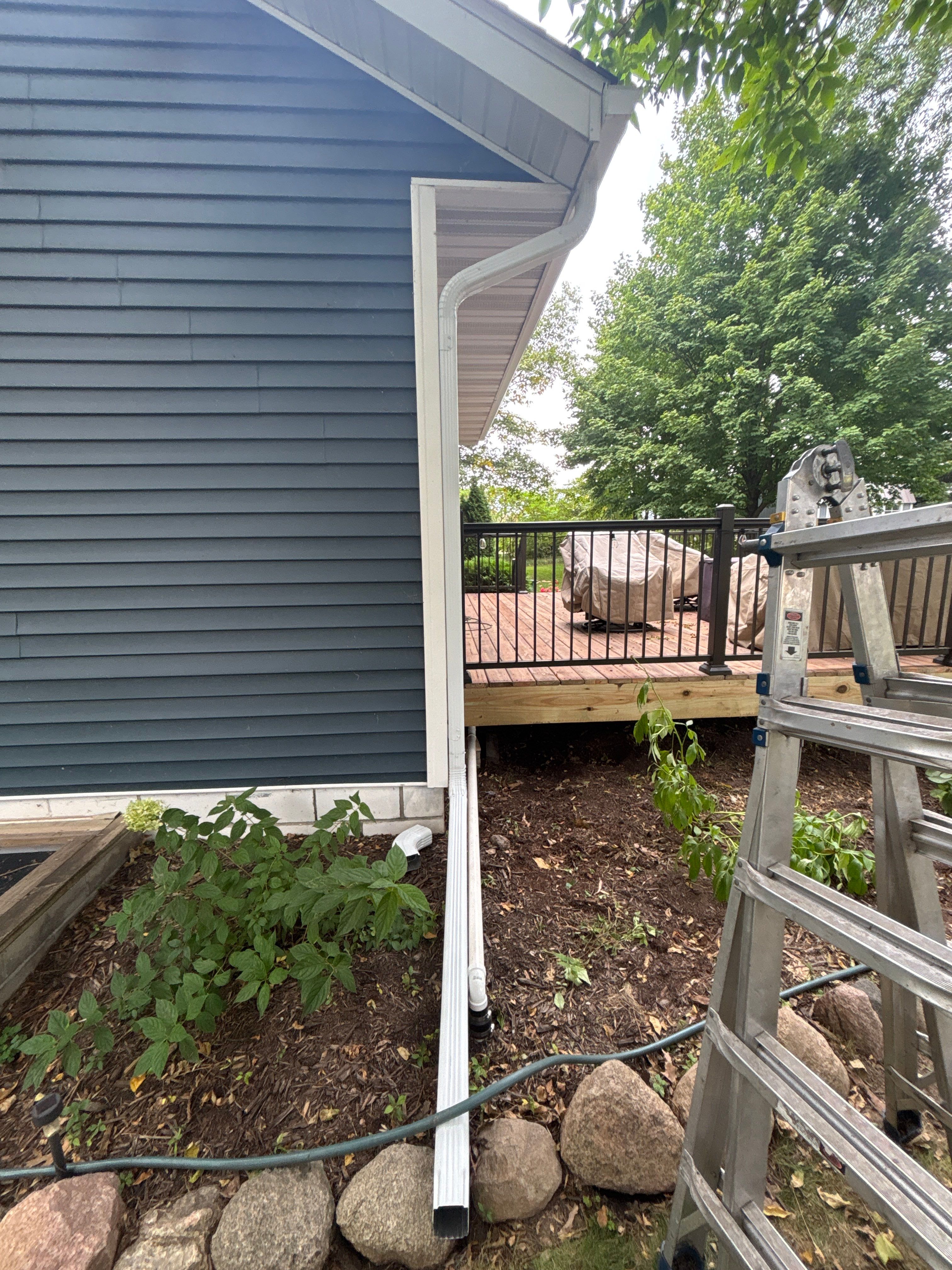 5-Inch White Seamless Gutter Installation – Waverly, MN by Next Level Seamless Gutters / Exteriors Inc.
