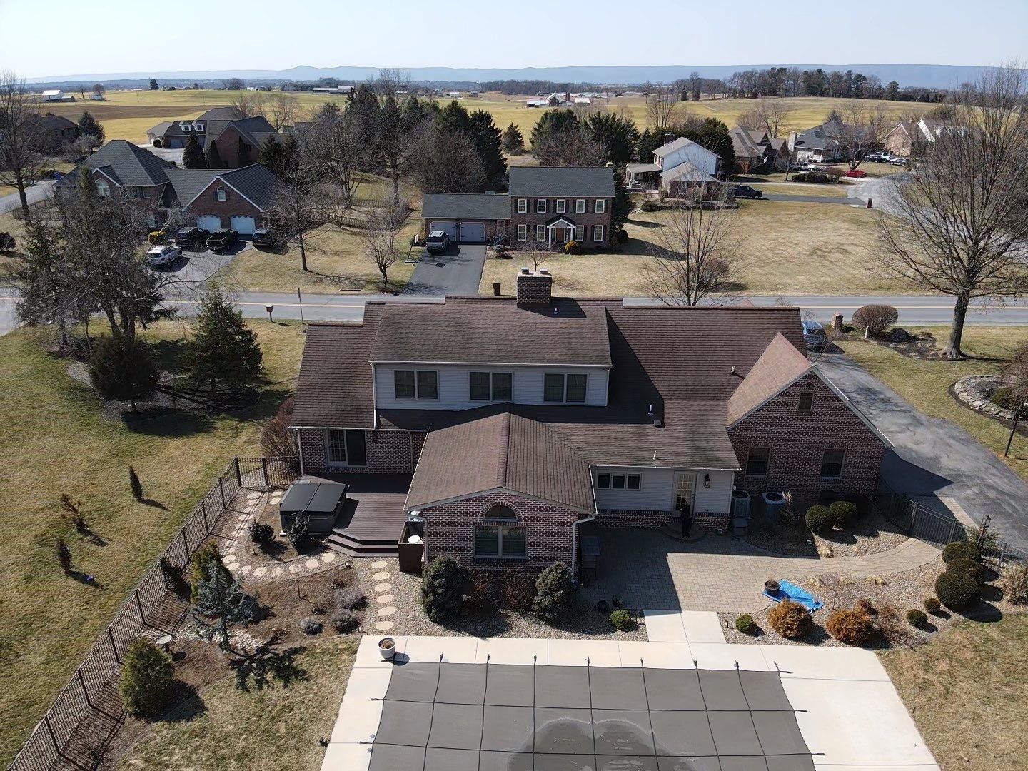 Roof Installation using Gaf Hdz Architectural Shingle - Hickory by Teflon Roofing