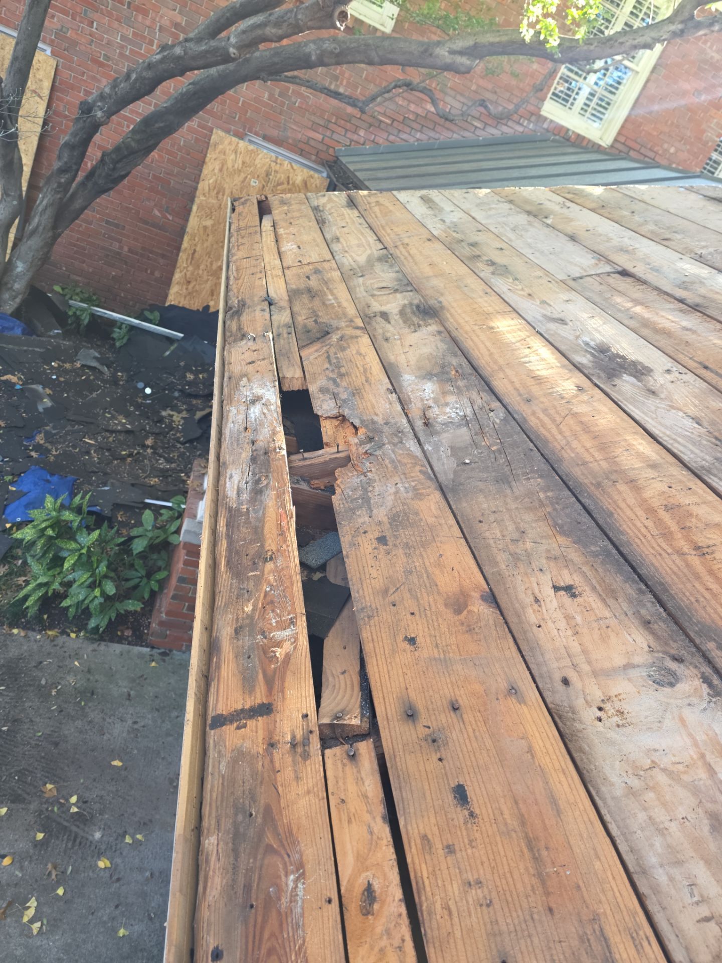 Project in Dallas by Armor Roofing | Exteriors