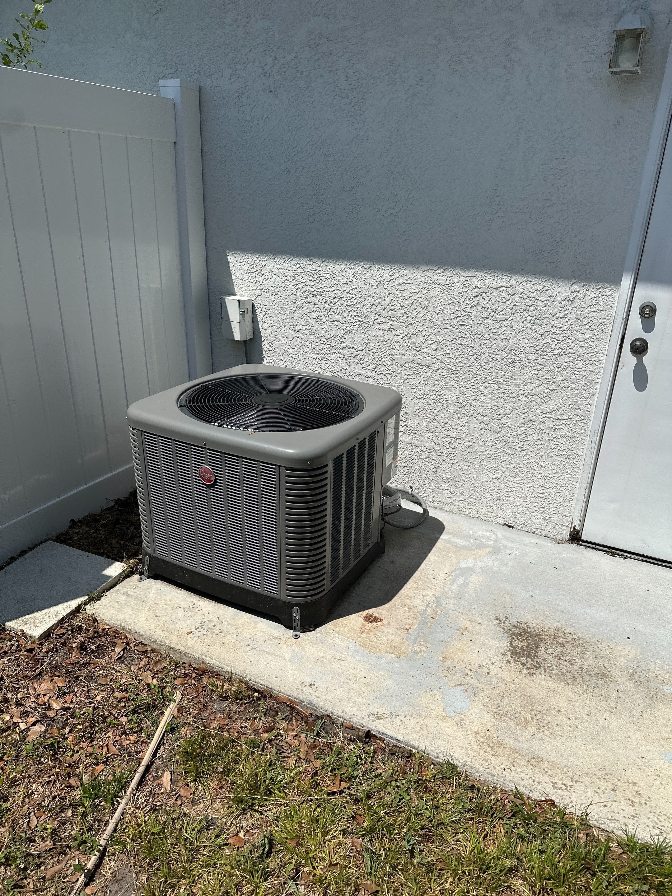 1-Story House Wash, Driveway, Patio/Lanai & Screen Enclosure Cleaning in Oakley Community, Ellenton, FL | Sunshine AquaWash by Sunshine AquaWash
