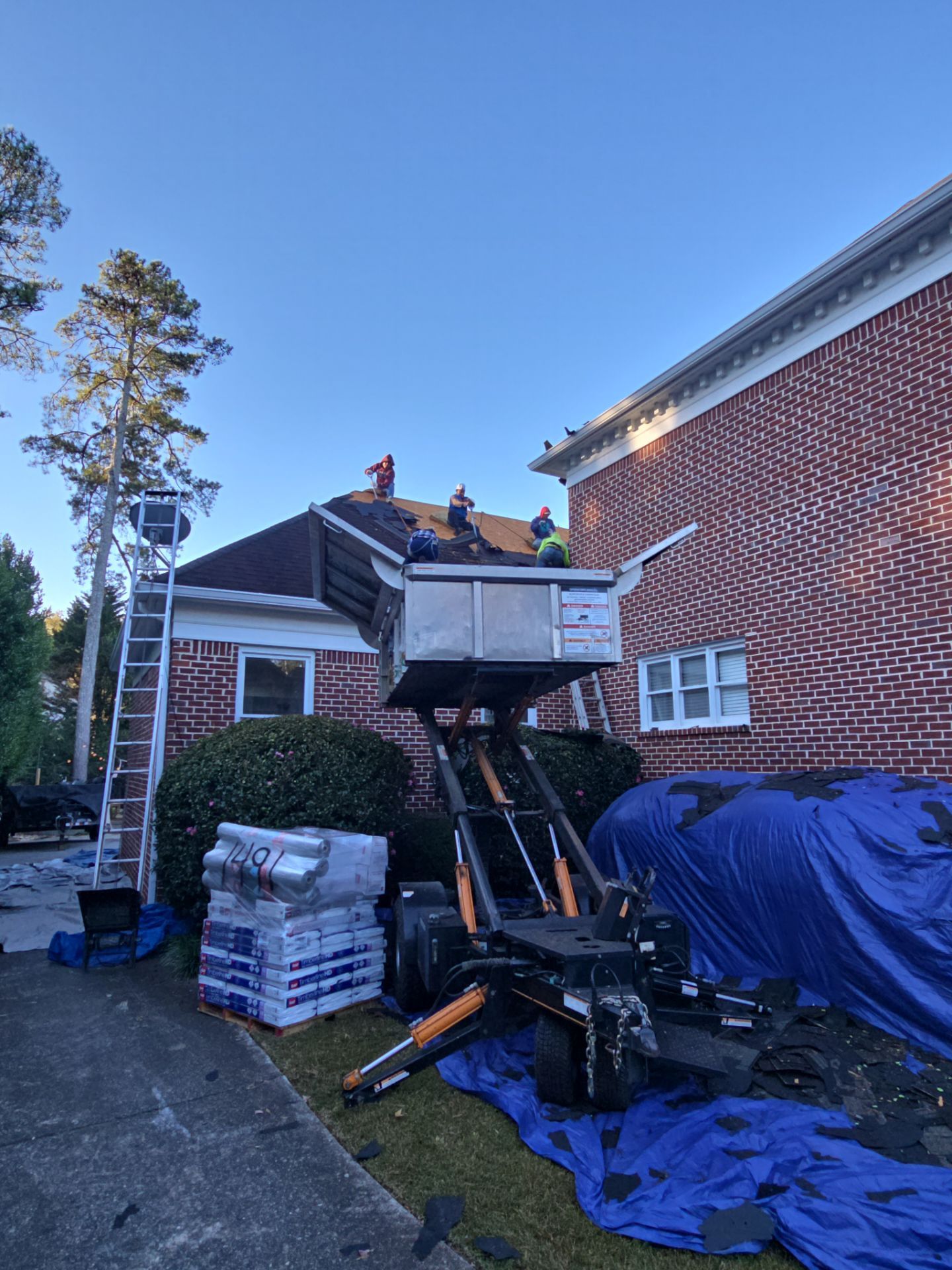 GAF Timberline HDZ Charcoal by Element Pros Roofing, LLC
