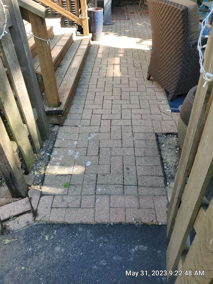 Brick paver clean, sand and seal. using Surebond SB-1300 by Northern Power Washing LLC.