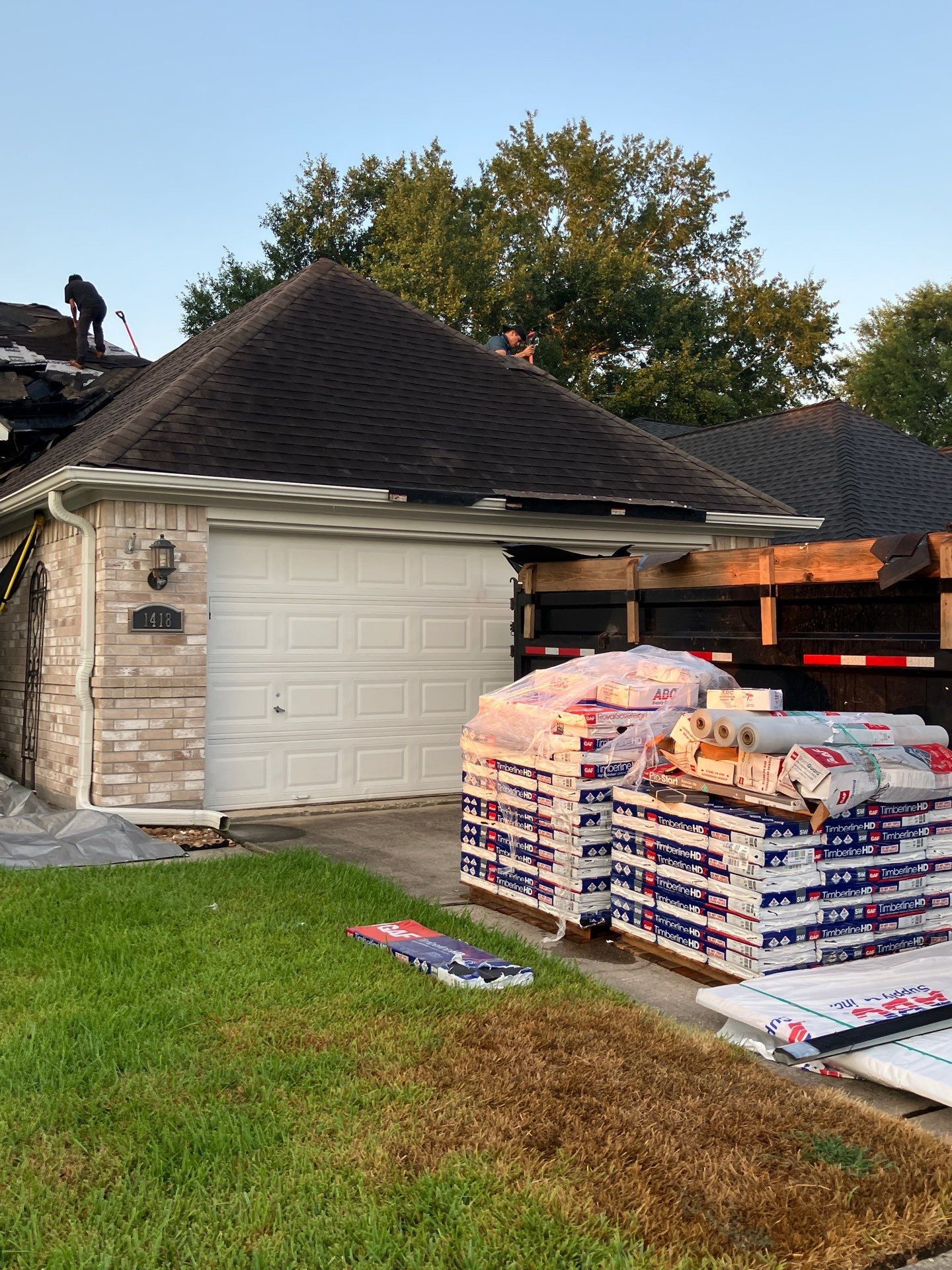 Project in Spring by Royal Crown Roofing 