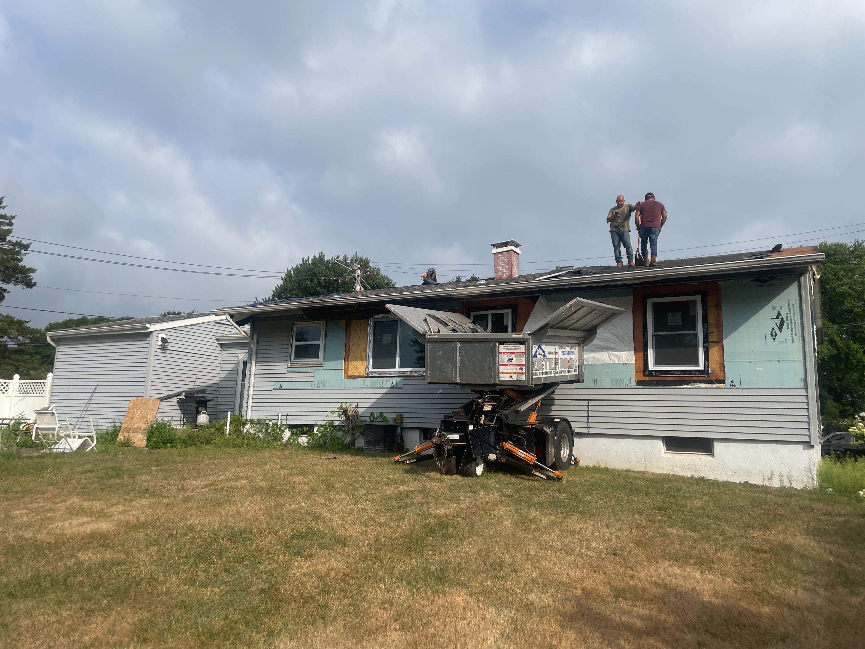 Fire Damage using Certainteed Mainsteet D4 and Owens corning quarry gray by A Plus Exterior