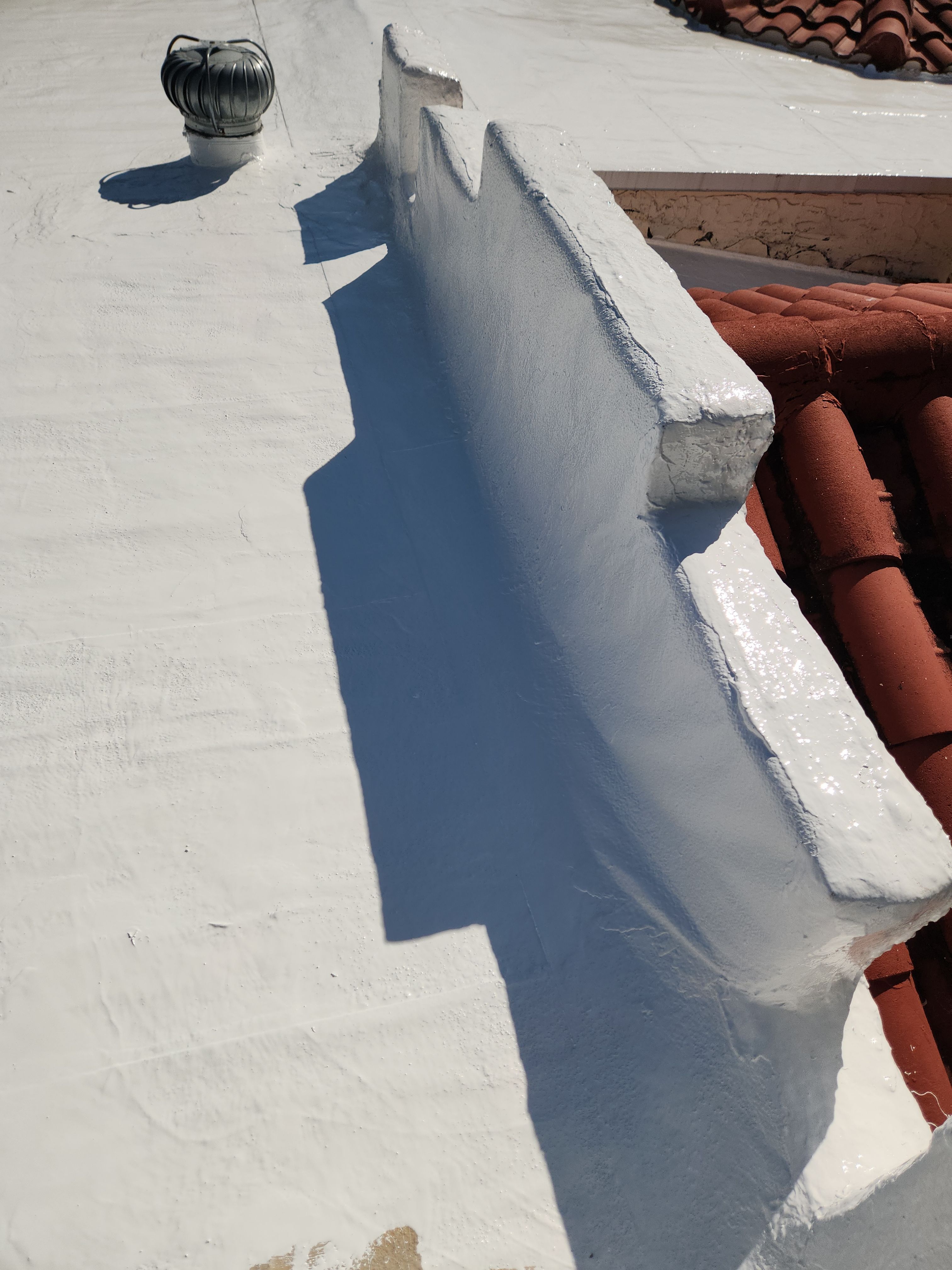 Expert Silicone Roof Coating in Hollywood – Aastro Roofing Delivers Long-Lasting Protection by Aastro Roofing