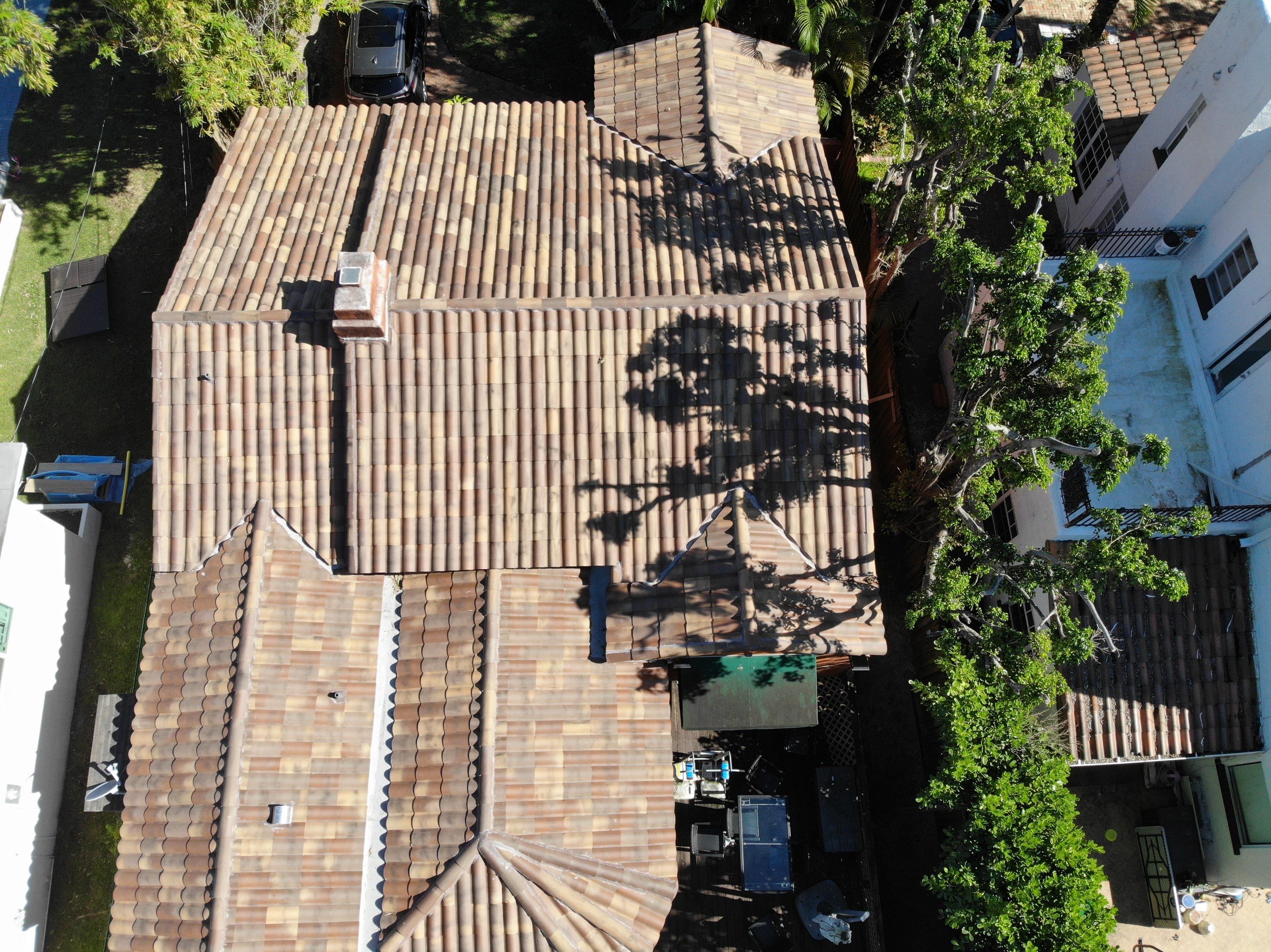 Verea Spanish S - Santiago Color by Istueta Roofing