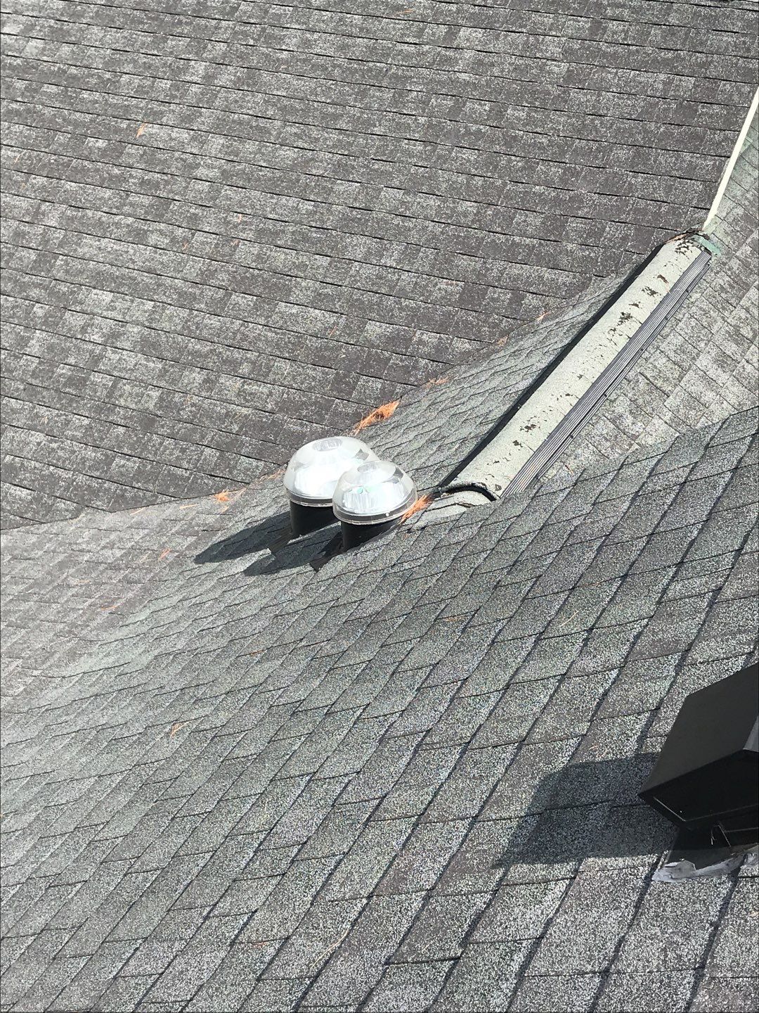 Residential Roofing Installation using Vic West Cedar Creek Shake by 4Ever Metal Roofing