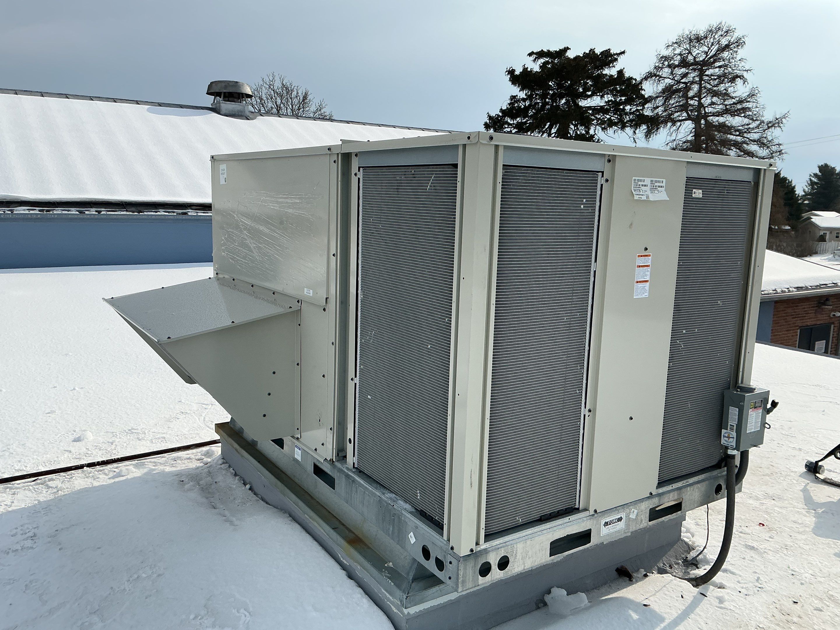 Mount Jackson Moose Lodge Daikin Rooftop Unit by Elemental Heating and air conditioning LLC