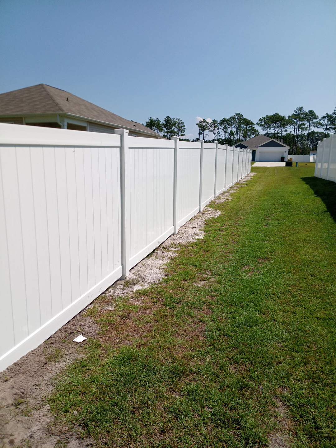 Hamilton Vinyl Privacy Project in Newport by Superior Fence and Rail