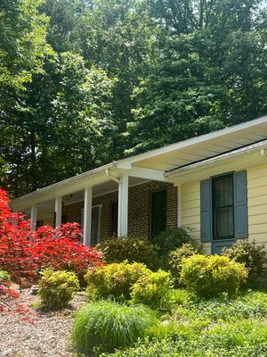 Oakton: Roof Replacement With CertainTeed Landmark Designer Shingles in Pewter