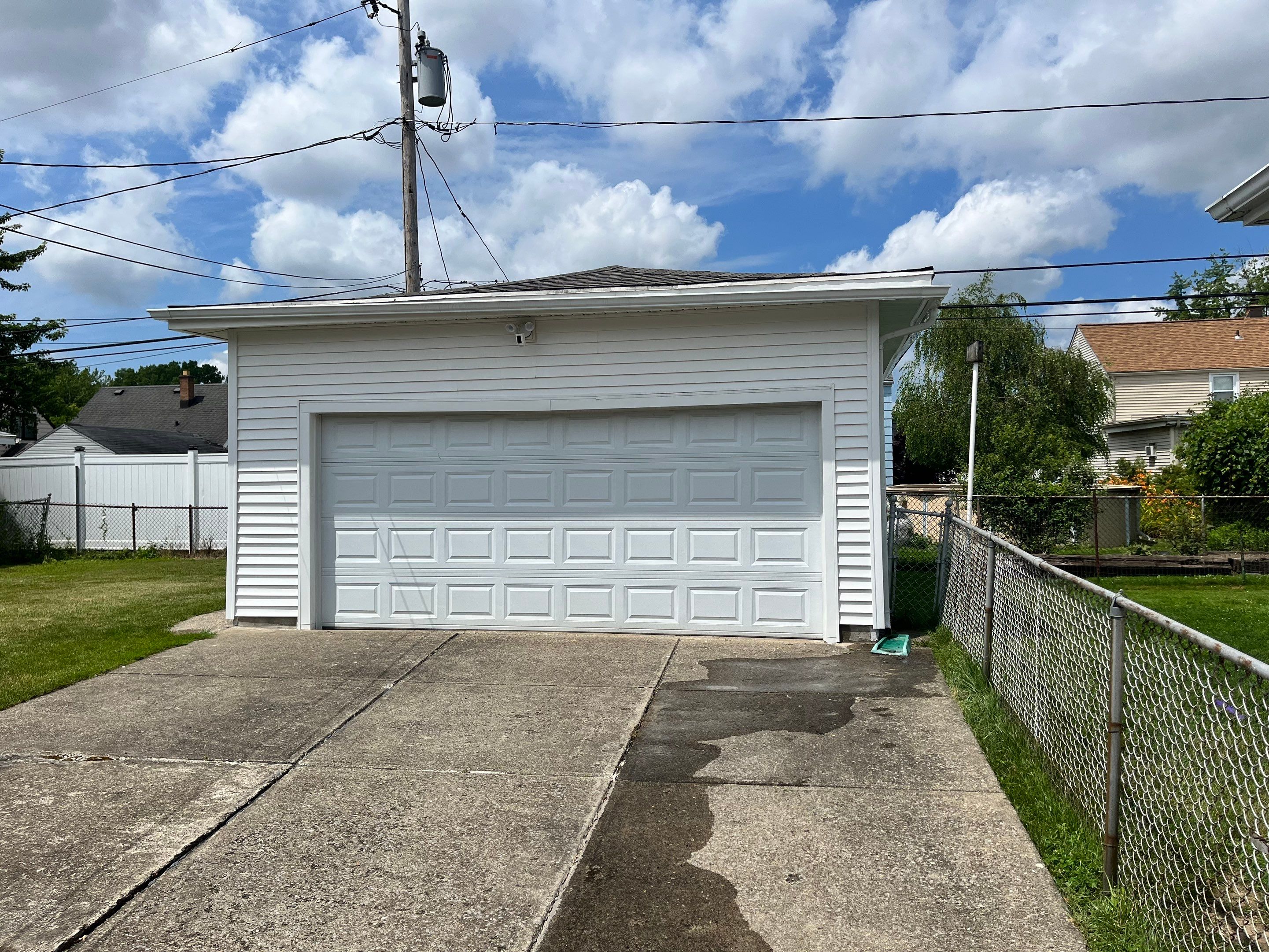 Garages by Ivy Lea Construction