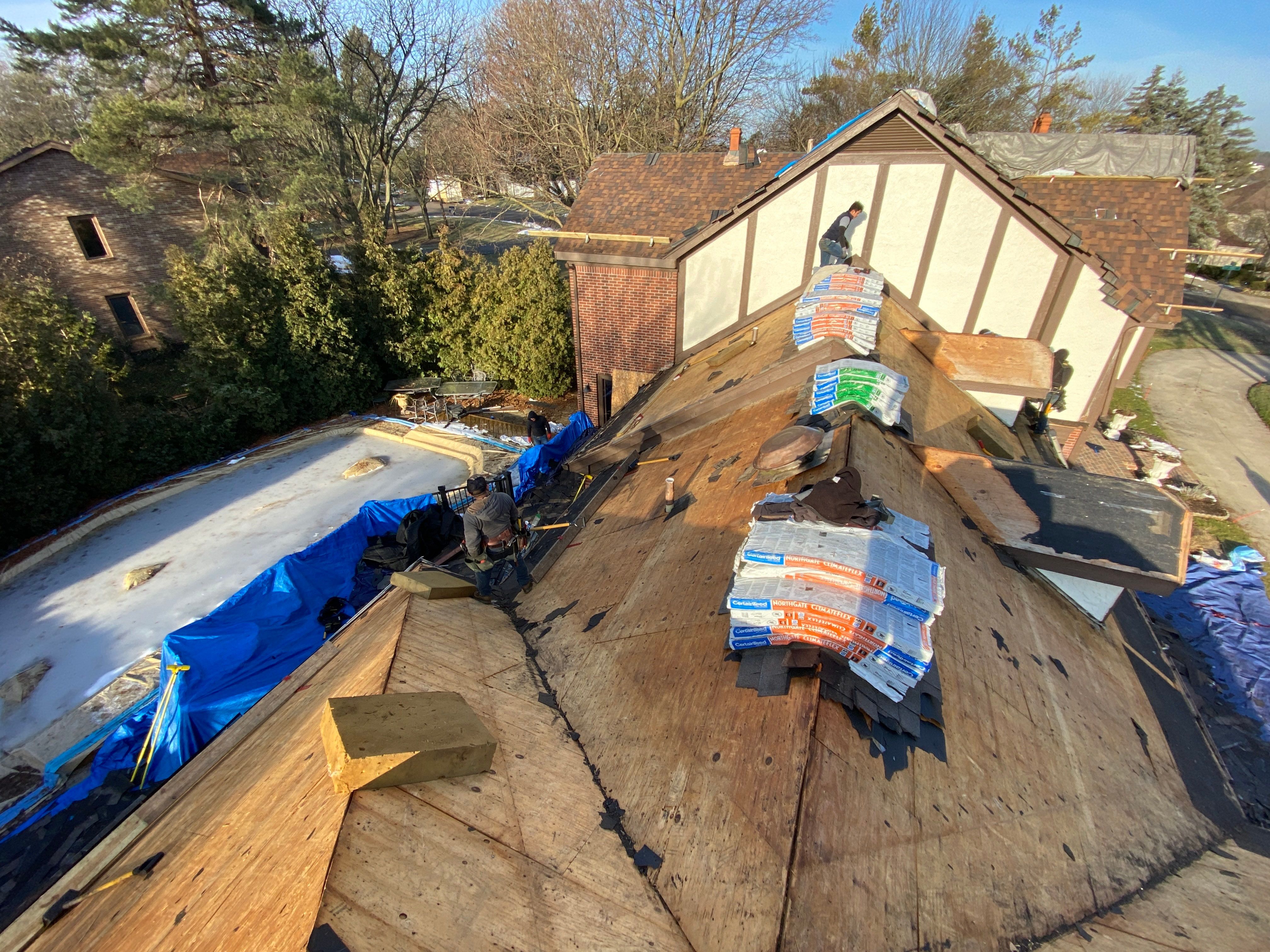 Roof Replacement using CertainTeed Landmark by 180 Contractors