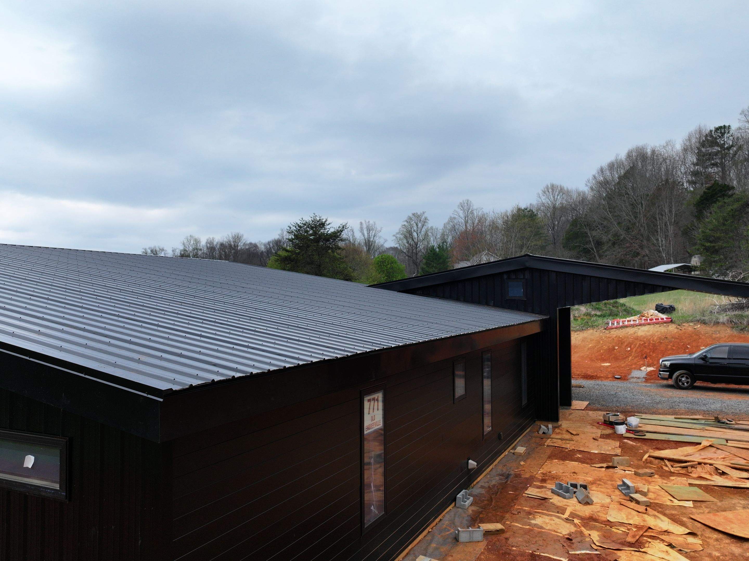 Titus Sr. Residence by Omnia Roofing