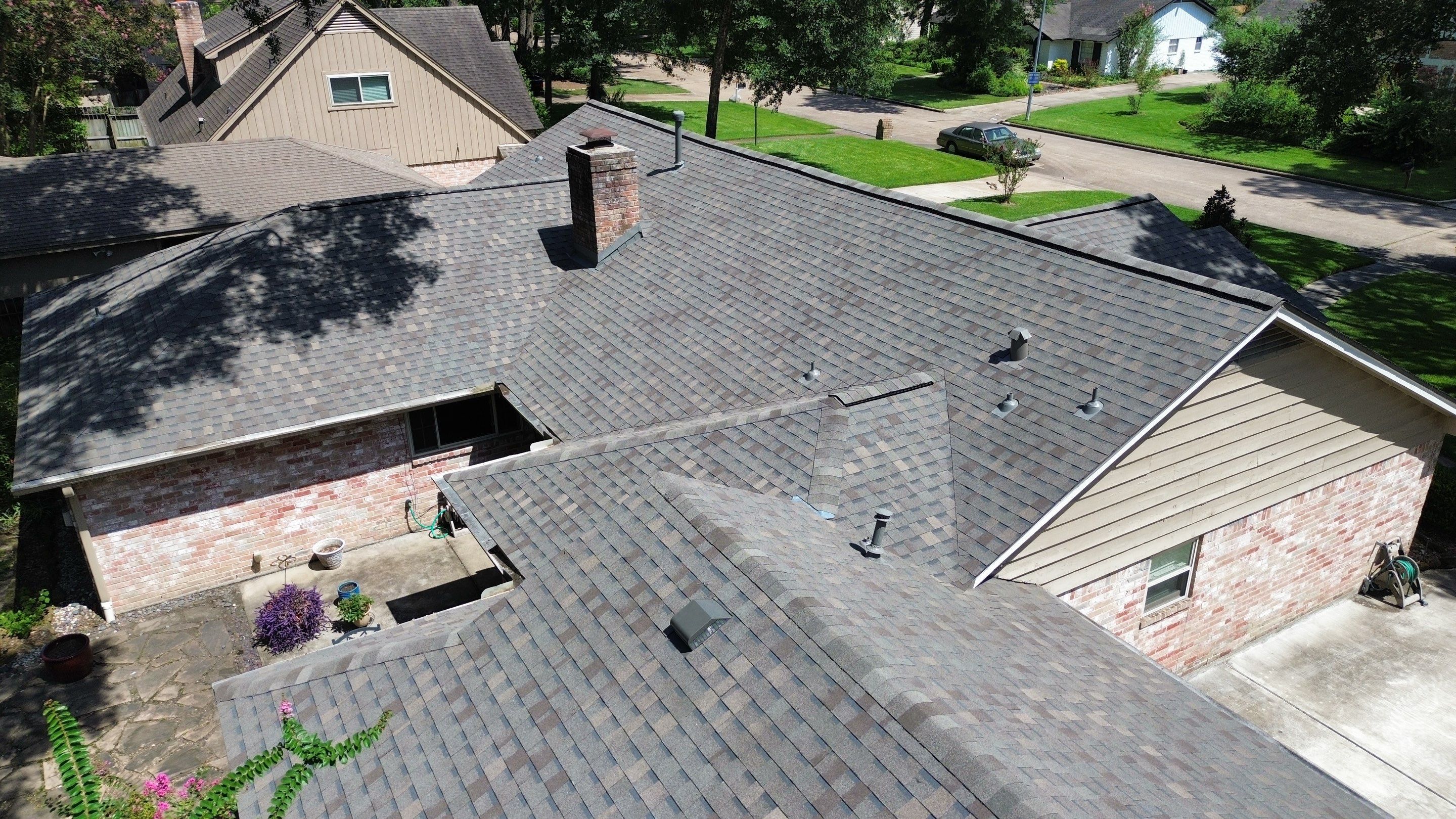 Kingwood Roof Installation using Atlas Pinnacle Pristine by Modern BYLT Roofing & Construction
