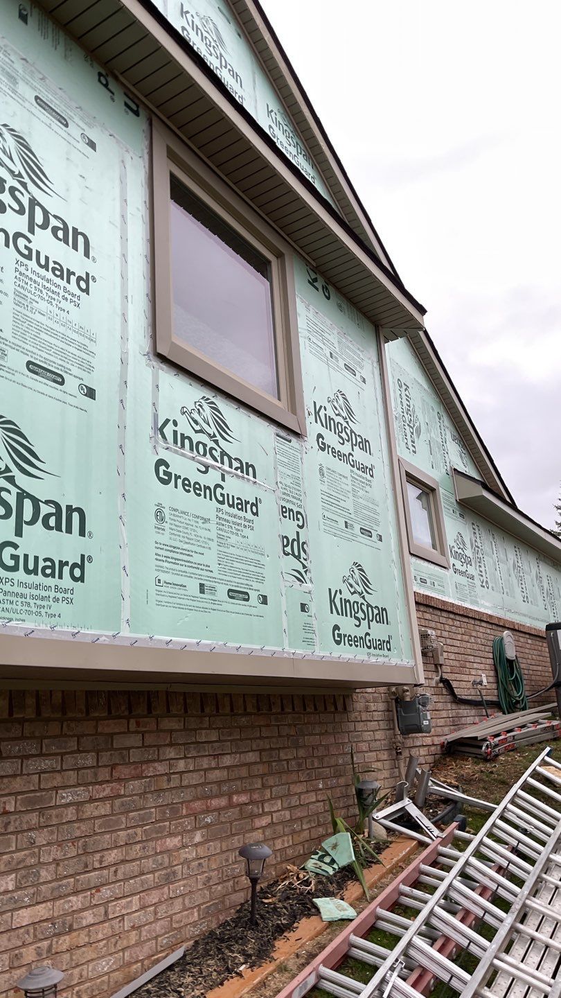 Siding Replacement using CertainTeed Restoration Classic D5 by 180 Contractors