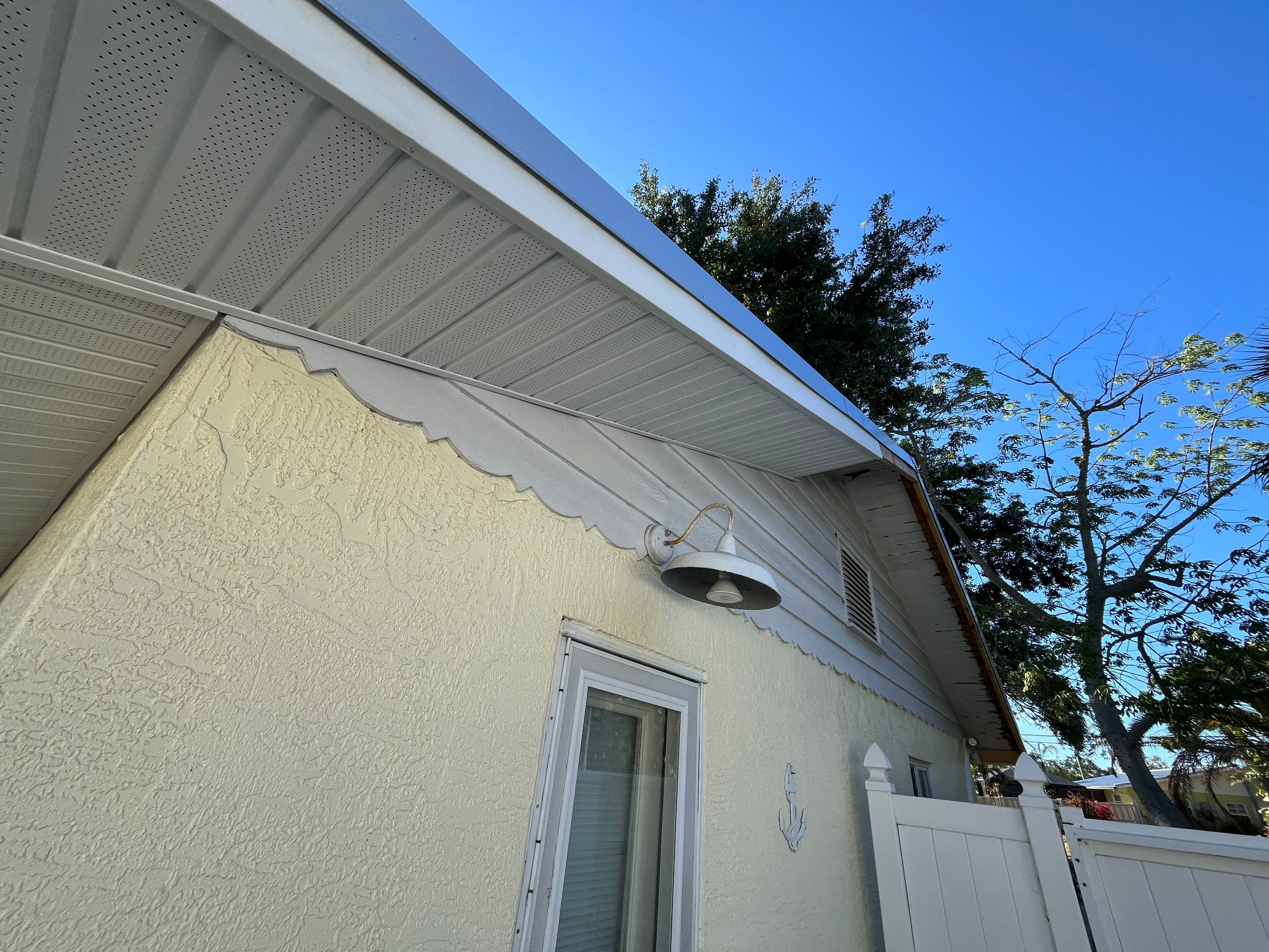 Soffit and Fascia Installation in Sarasota FL by Gutter Professors