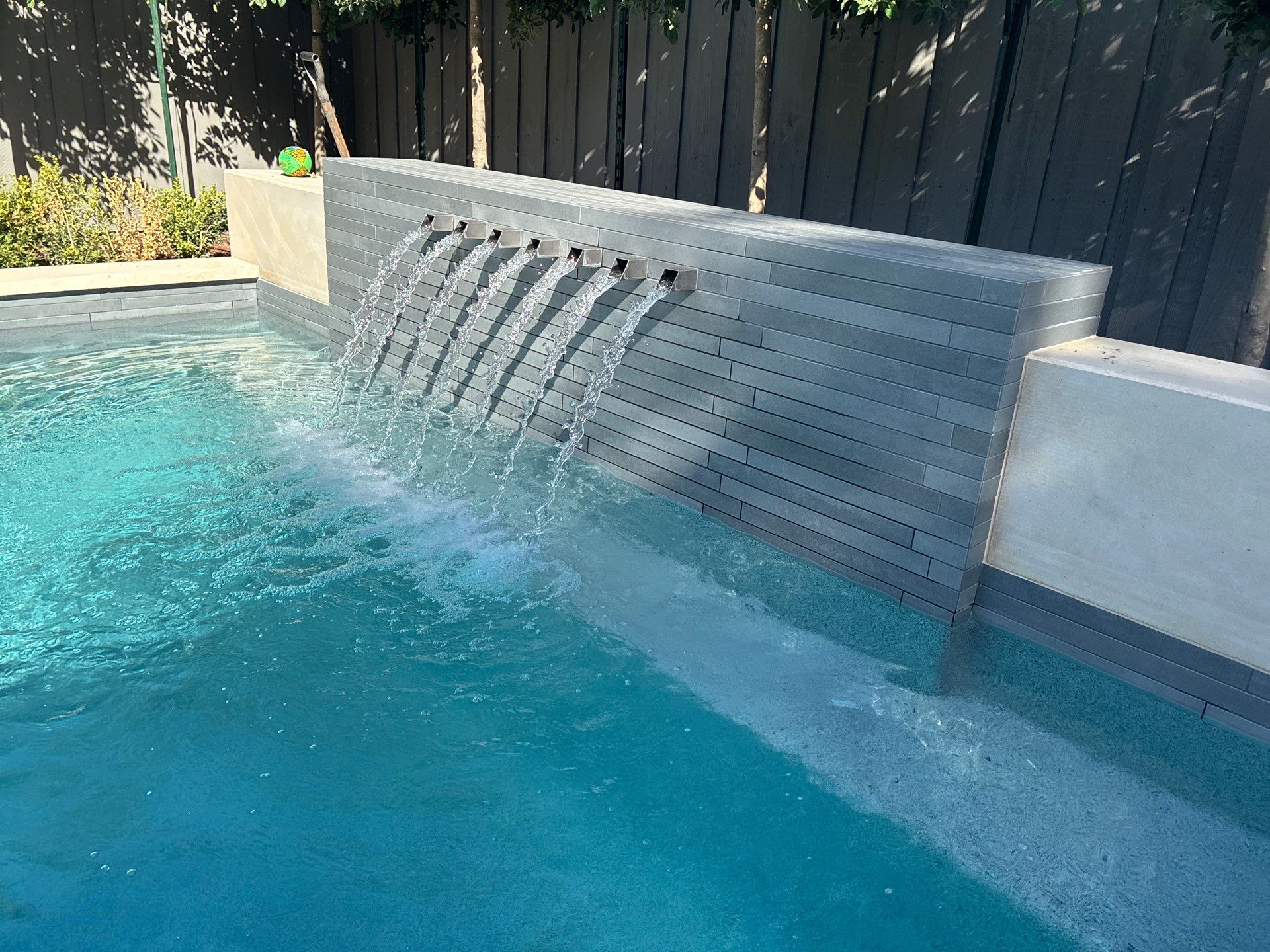 Custom Swimming Pool and Flagstone Patio Installation in Dallas by Hobert Pools