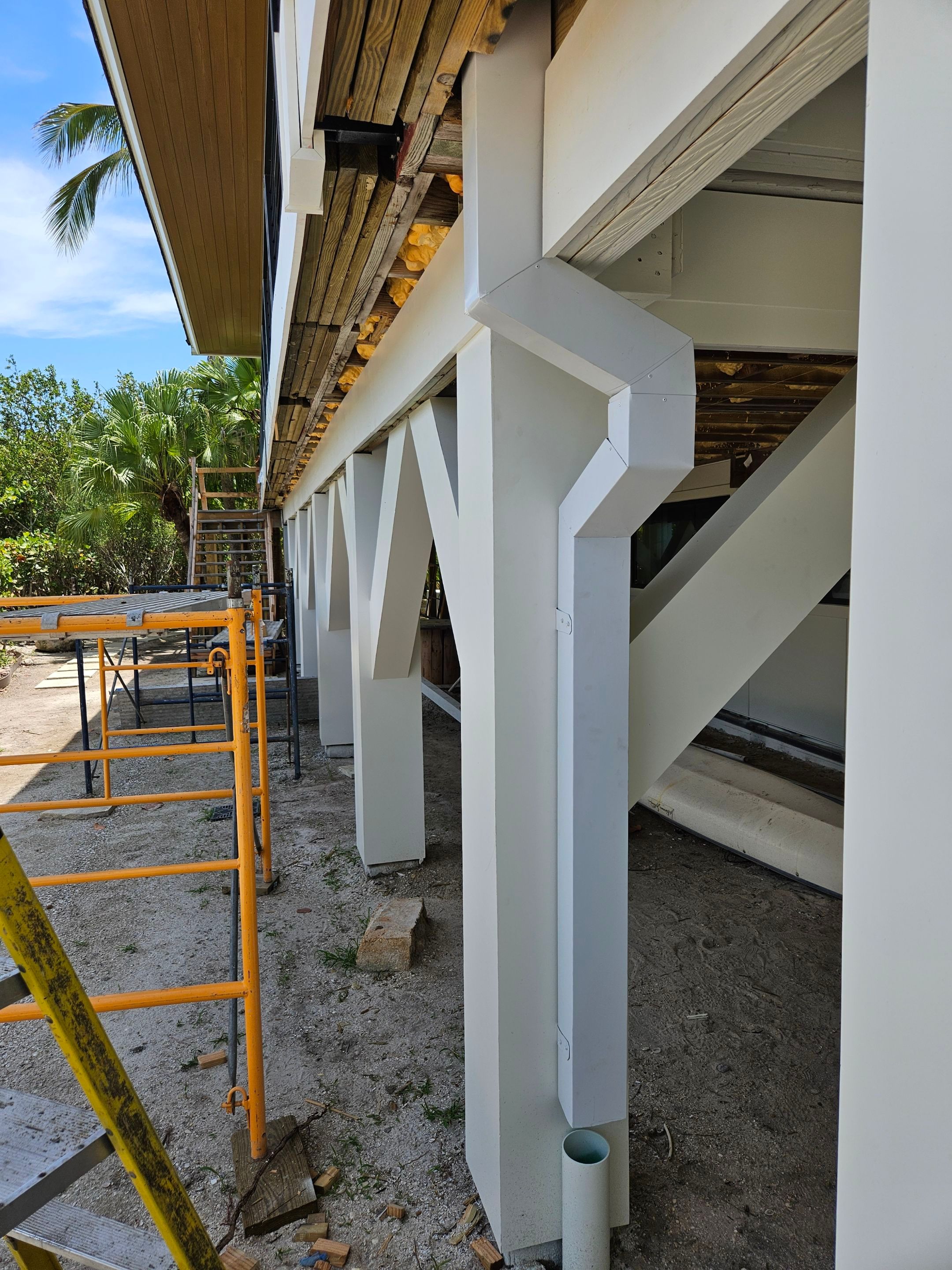 7-Inch Smooth Box Seamless Gutters using Seamless Gutters and Metal Fascia in Sanibel FL by Gutter Professors