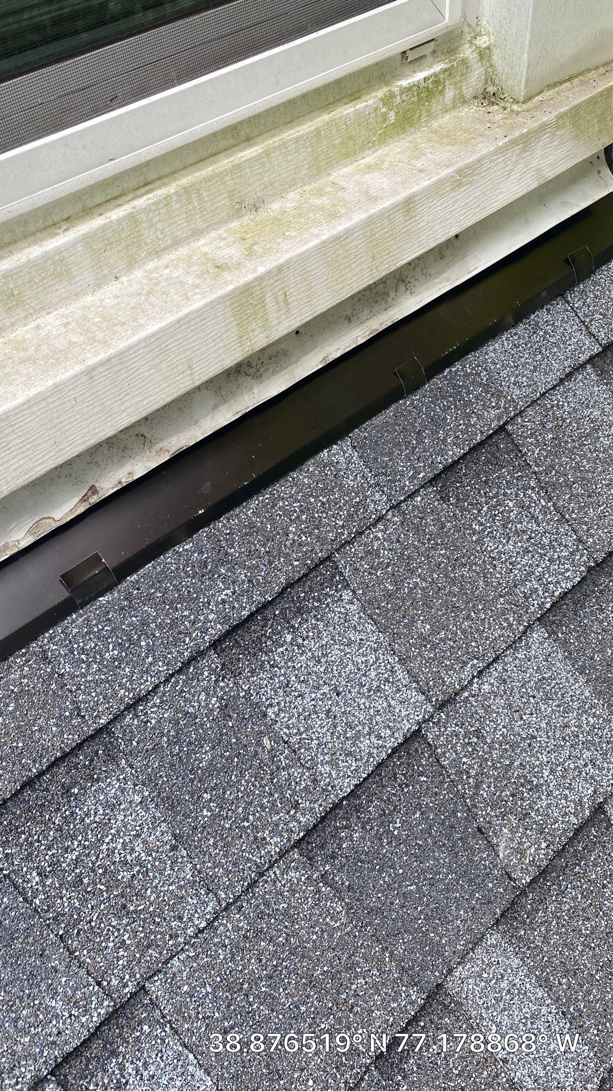 Falls Church: CertainTeed Landmark Pro Designer Shingles in Max Def Pewter by RM Banning, Inc.