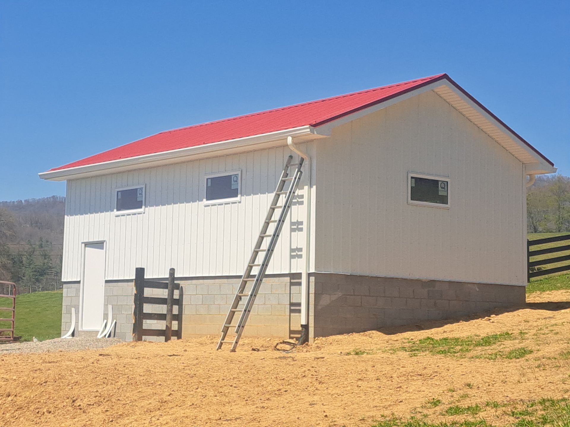 Lawson Garage by Omnia Roofing